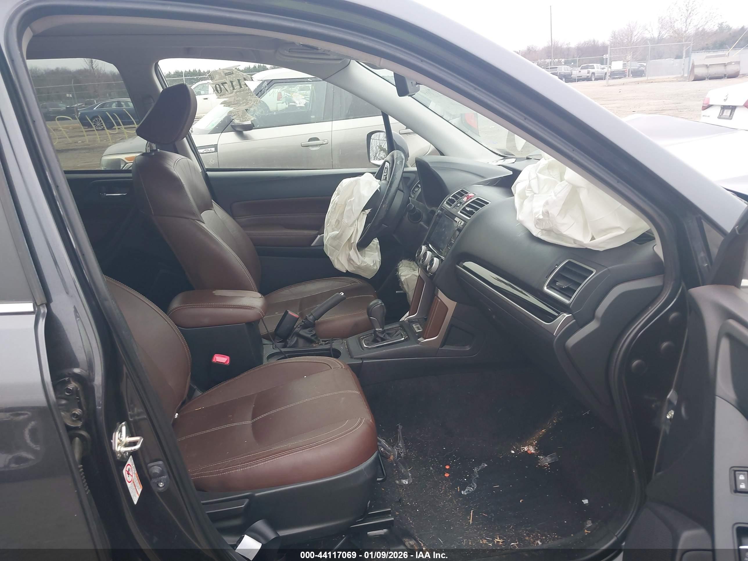 SUBARU FORESTER image 5