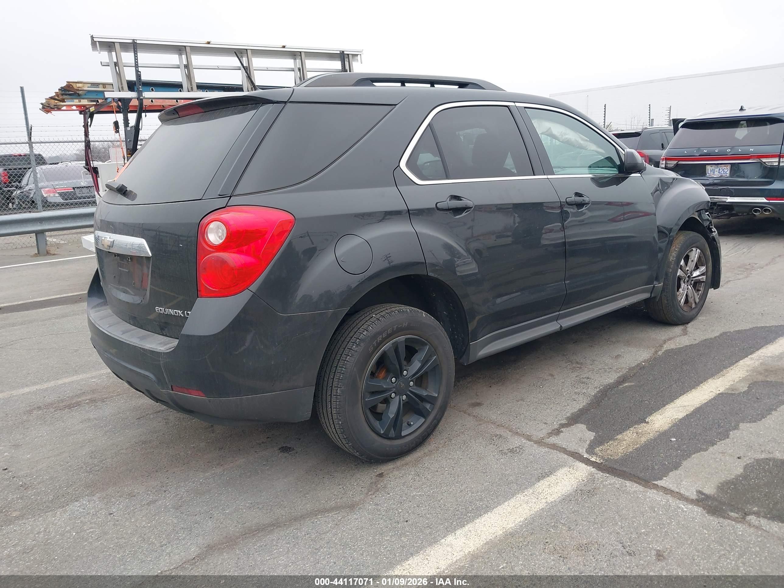 CHEVROLET EQUINOX image 4