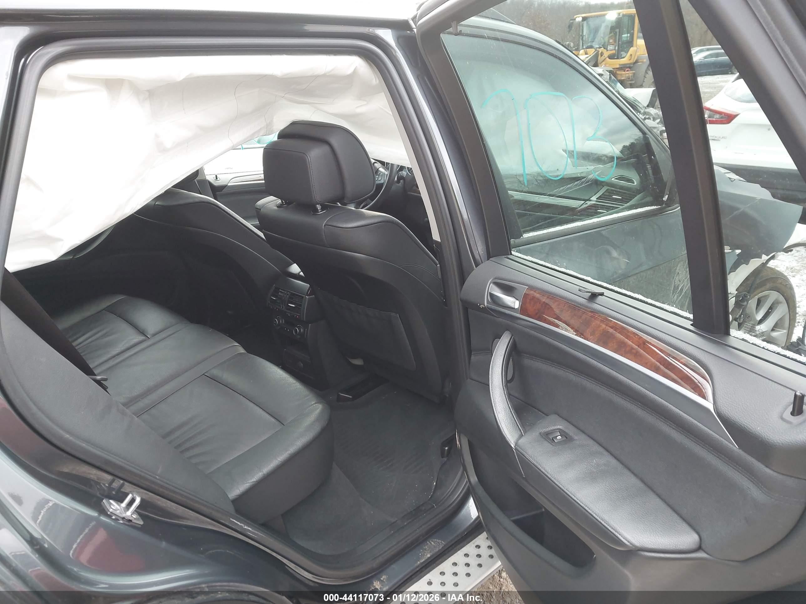 BMW X5 image 8