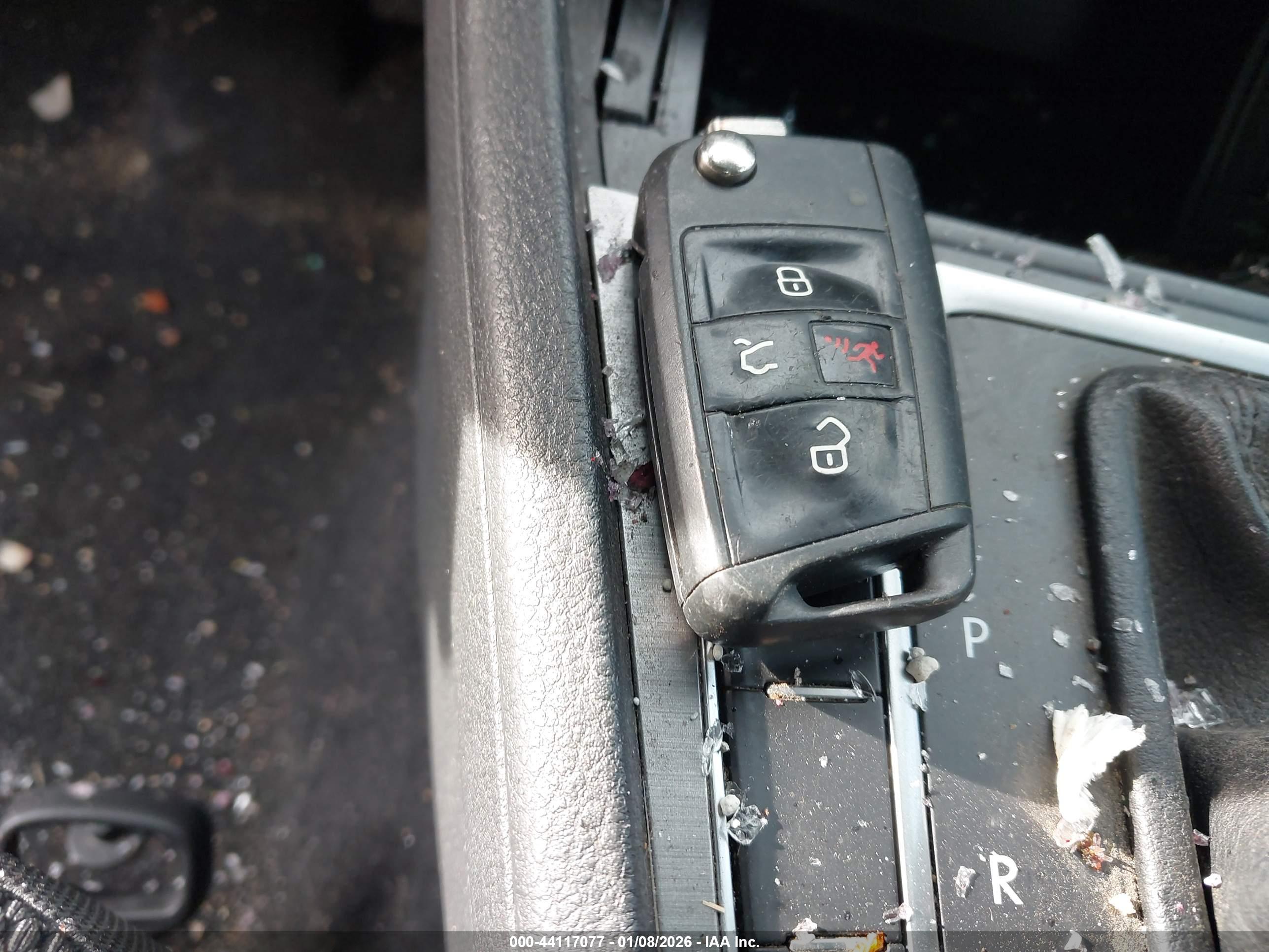 VOLKSWAGEN GOLF image 11
