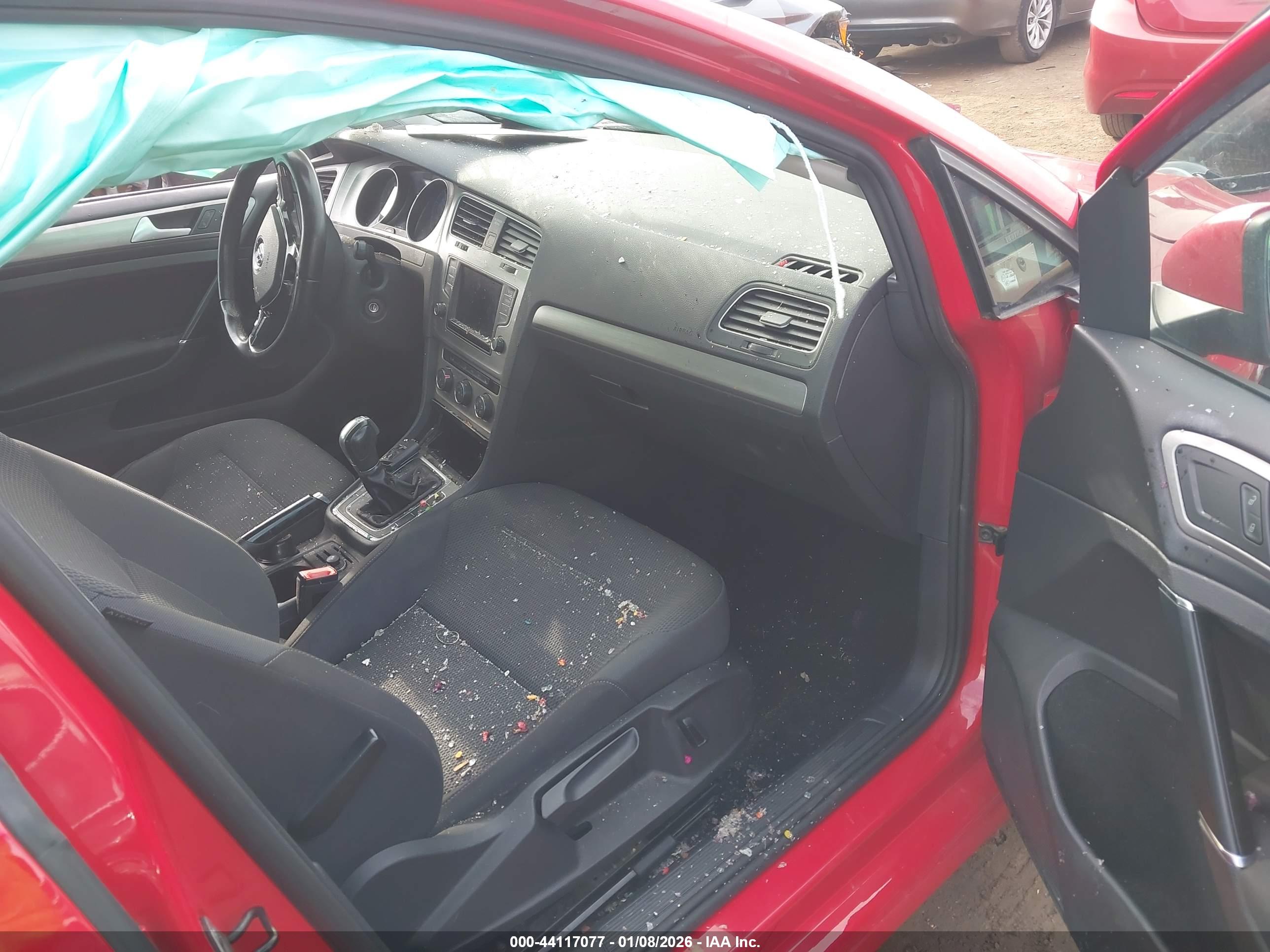 VOLKSWAGEN GOLF image 5