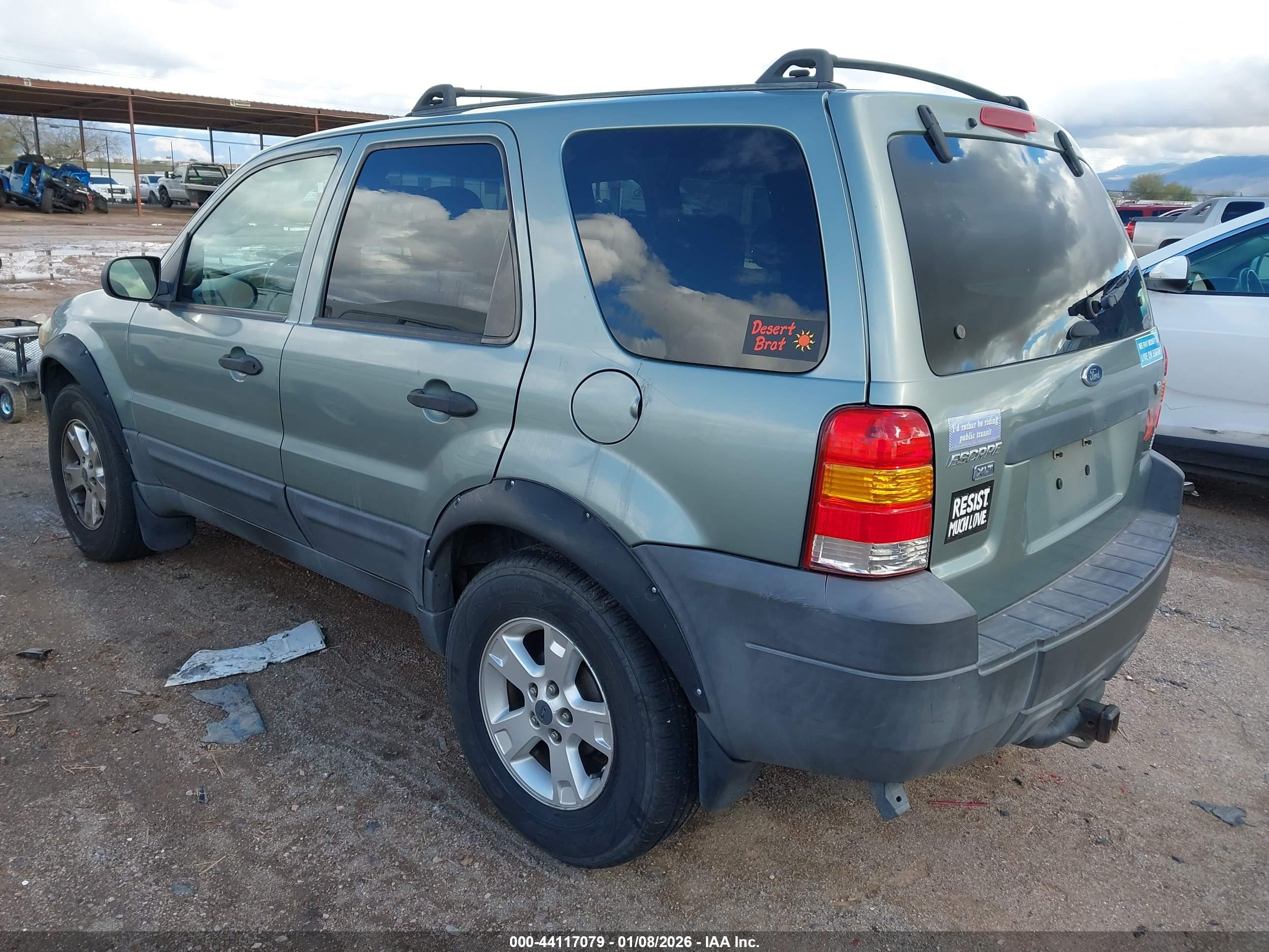 FORD ESCAPE image 3