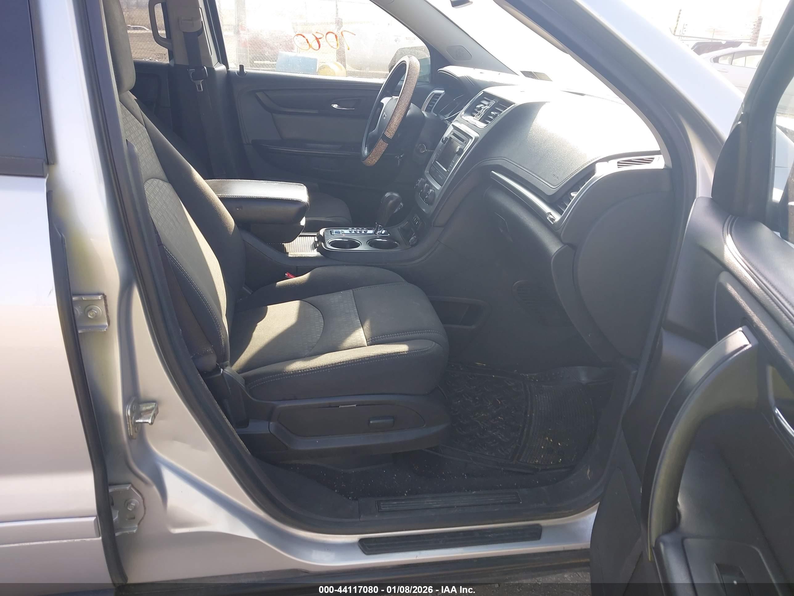 GMC ACADIA image 5