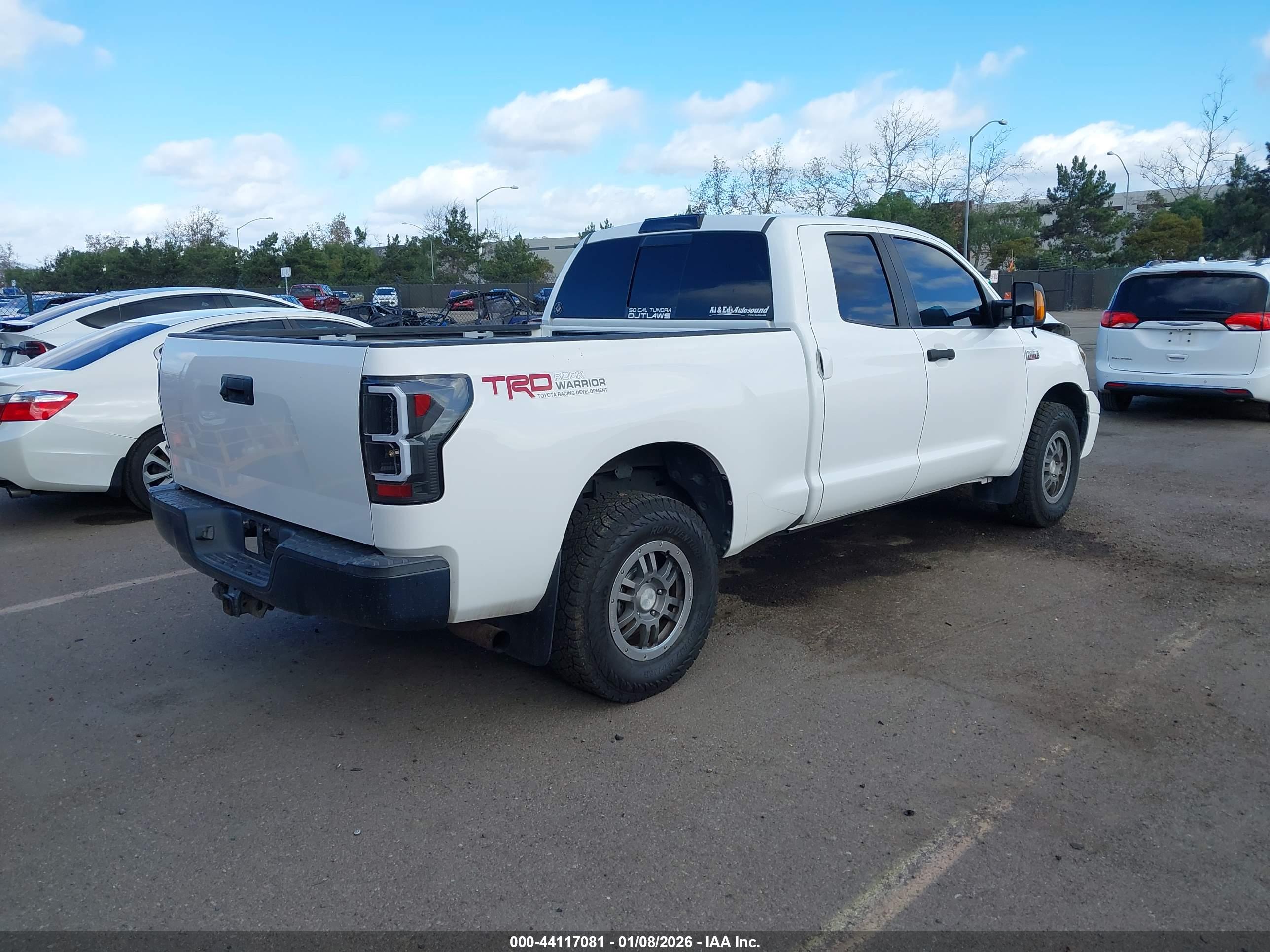 TOYOTA TUNDRA image 4