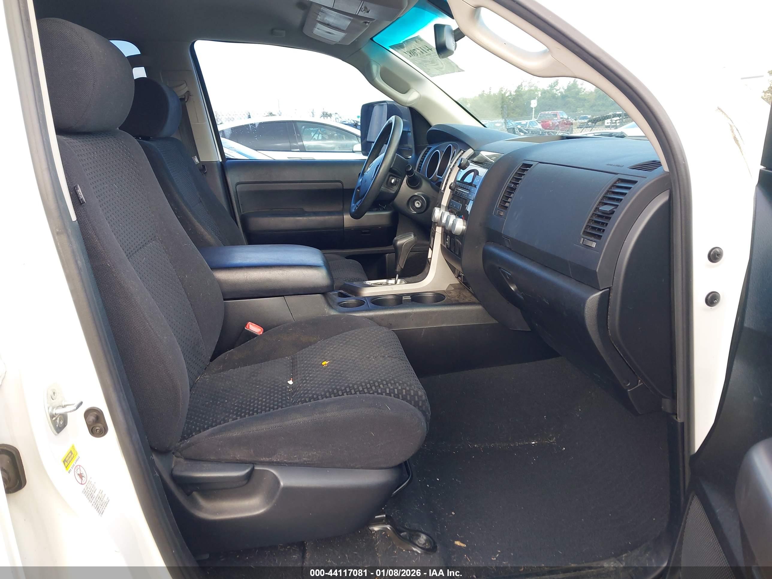 TOYOTA TUNDRA image 5