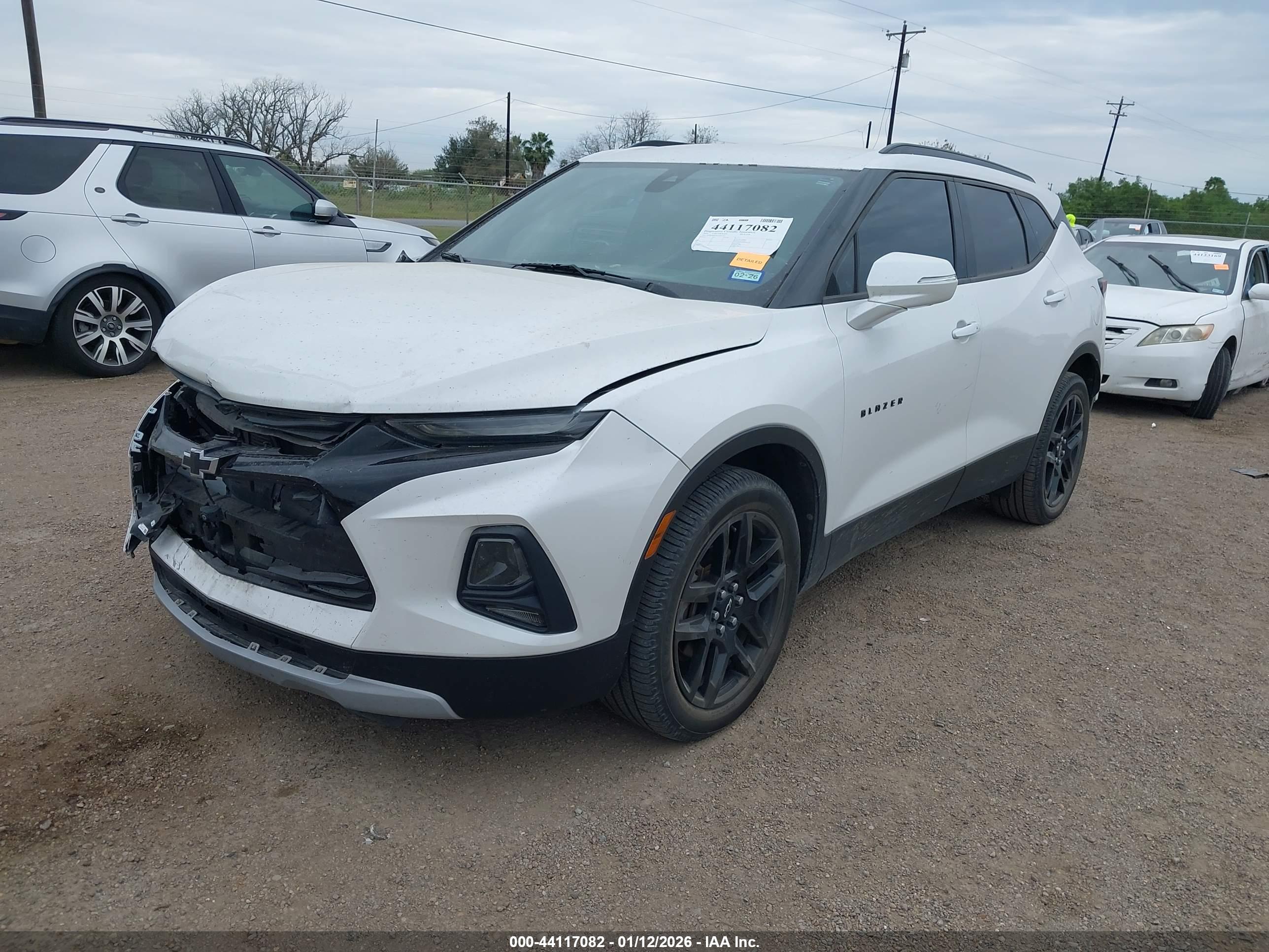 CHEVROLET BLAZER image 2