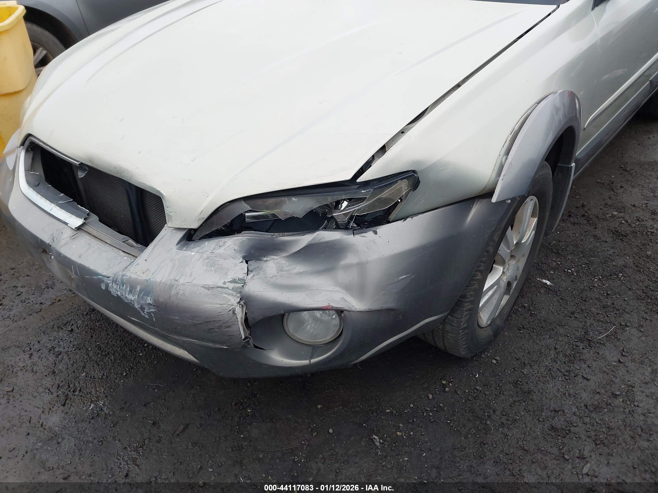 SUBARU OUTBACK image 6