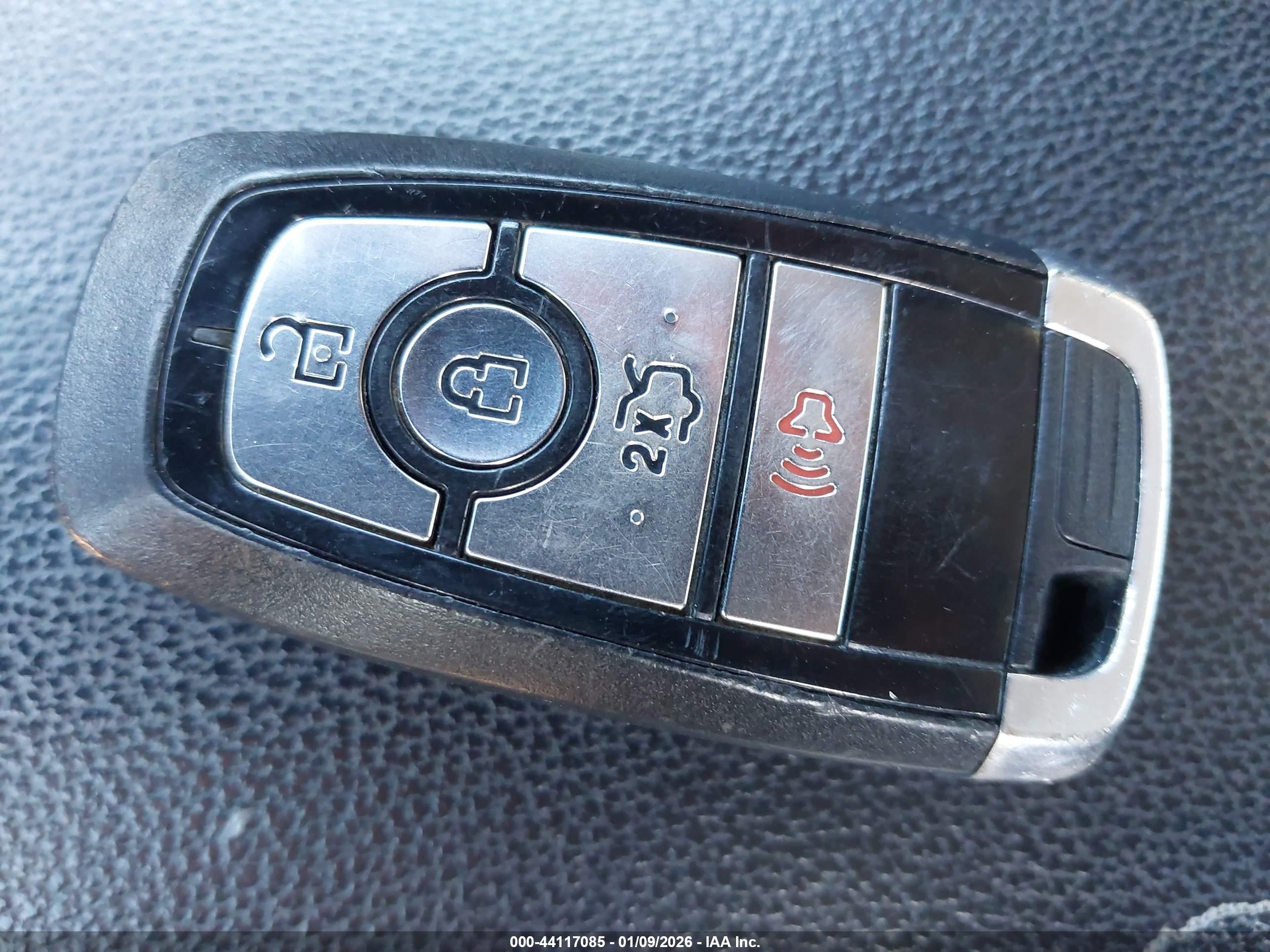FORD FUSION image 11