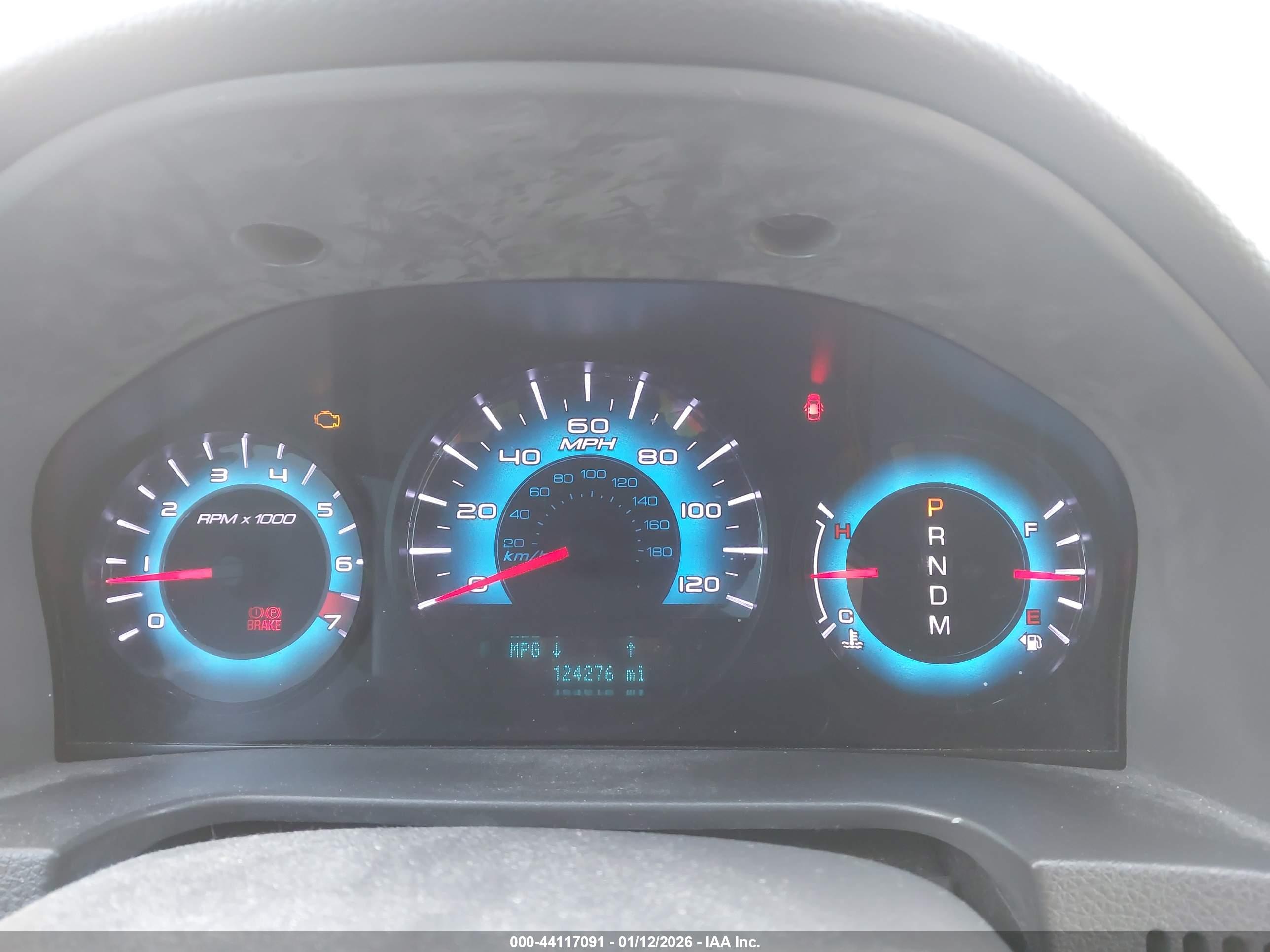 FORD FUSION image 7