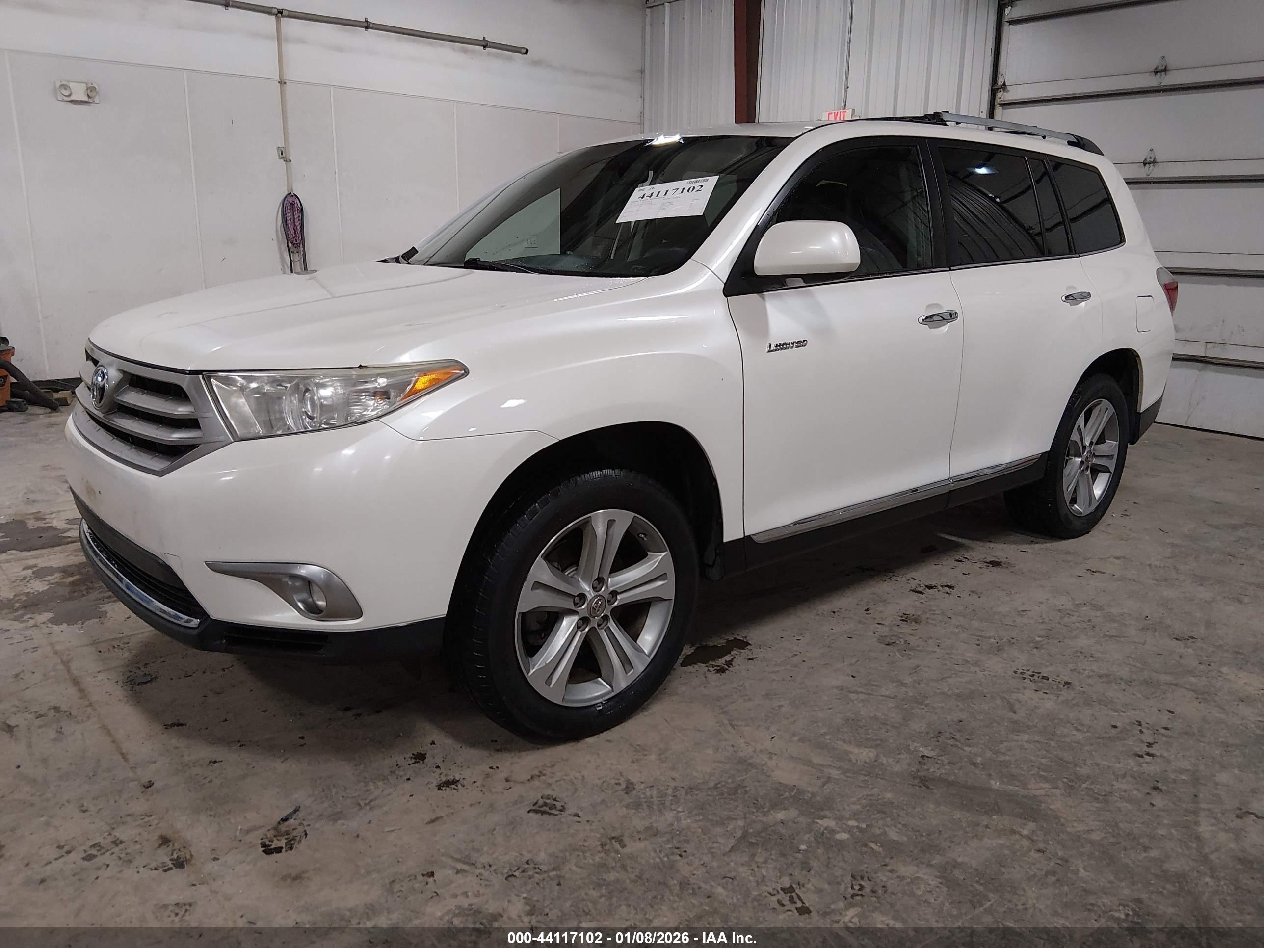 TOYOTA HIGHLANDER image 2