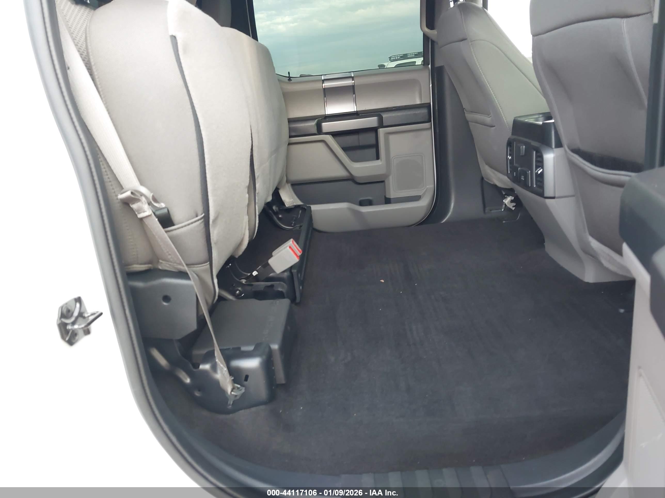 FORD F-150 image 8