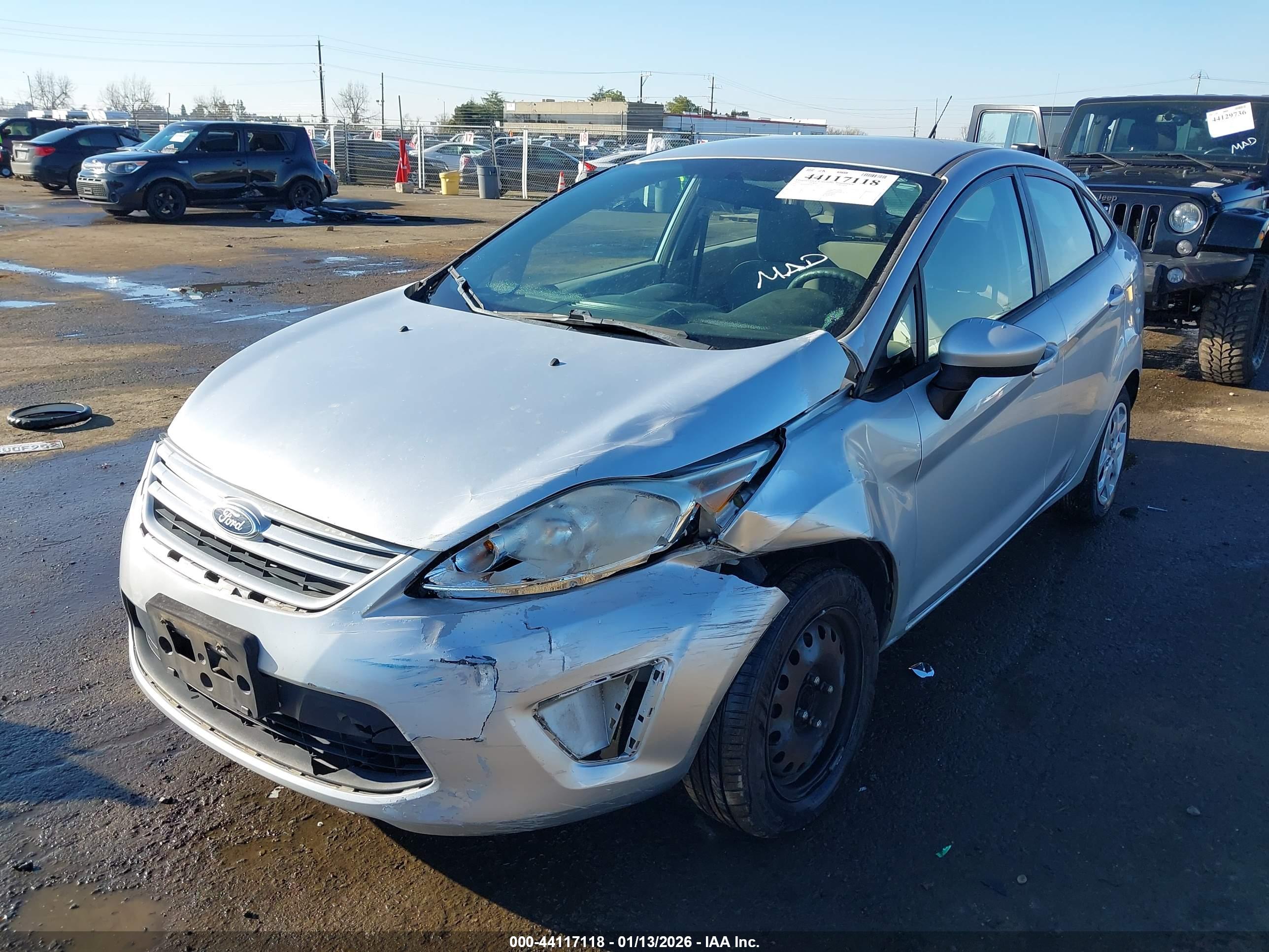 FORD FIESTA image 6