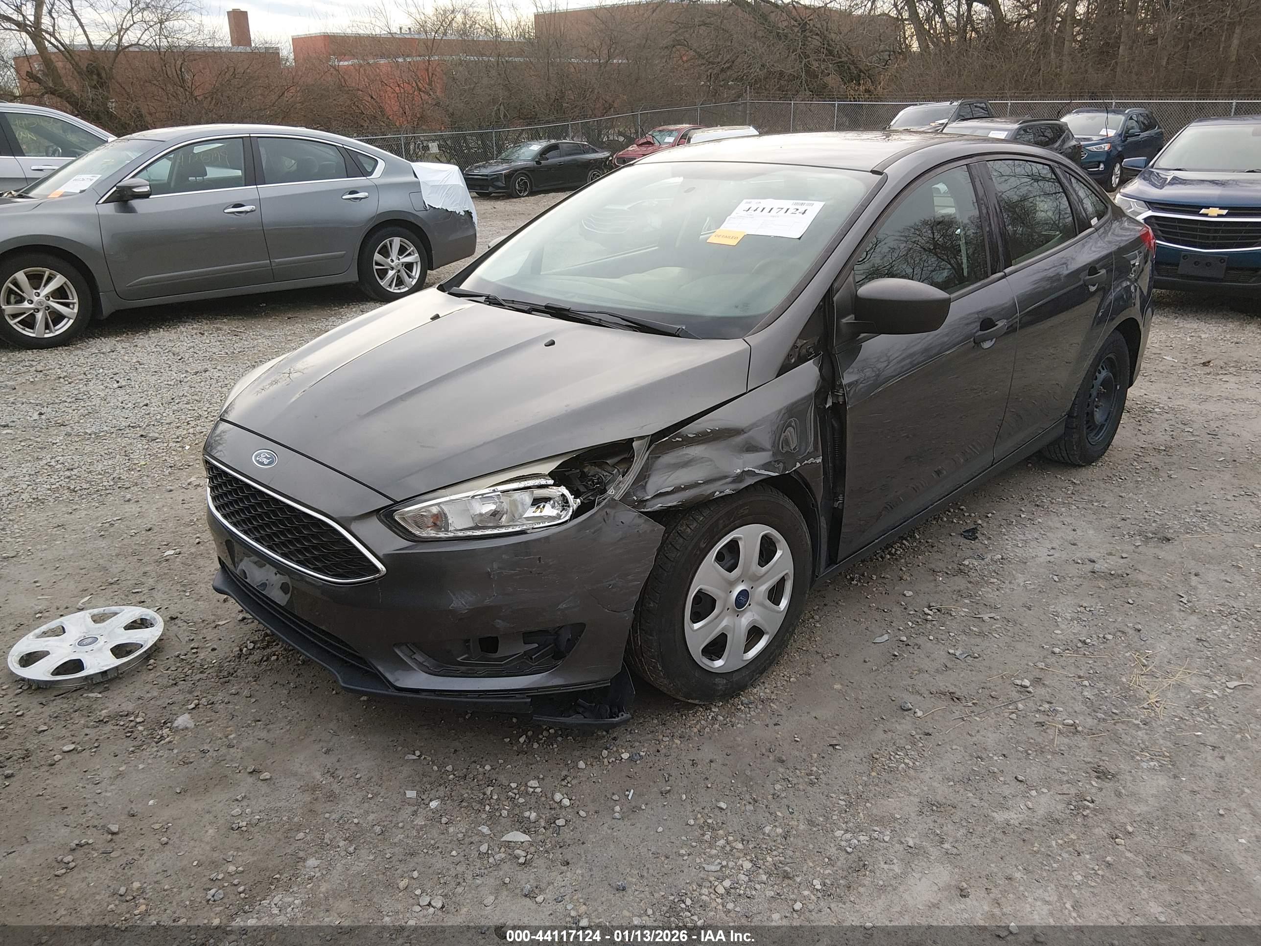 FORD FOCUS image 2