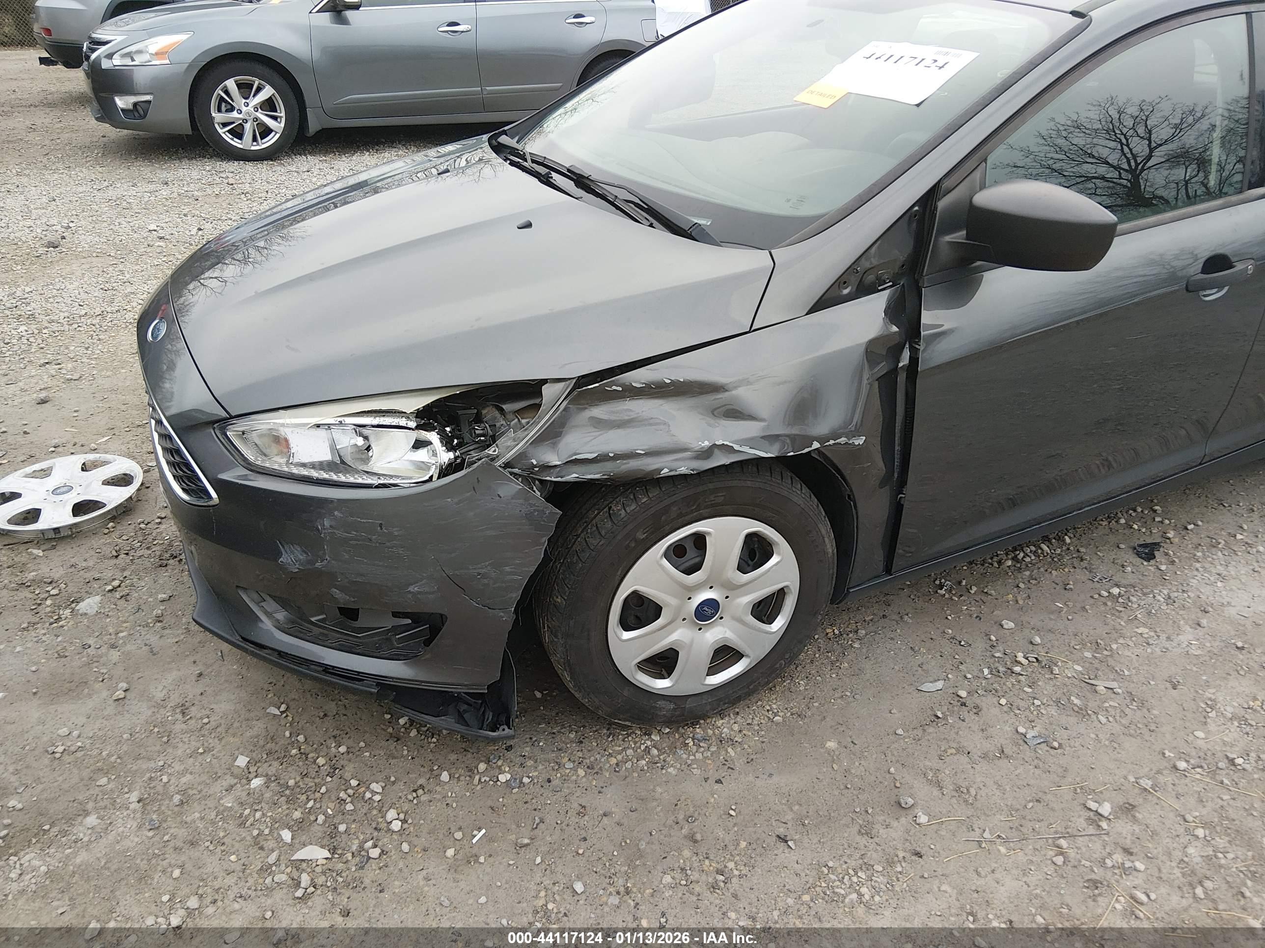 FORD FOCUS image 6