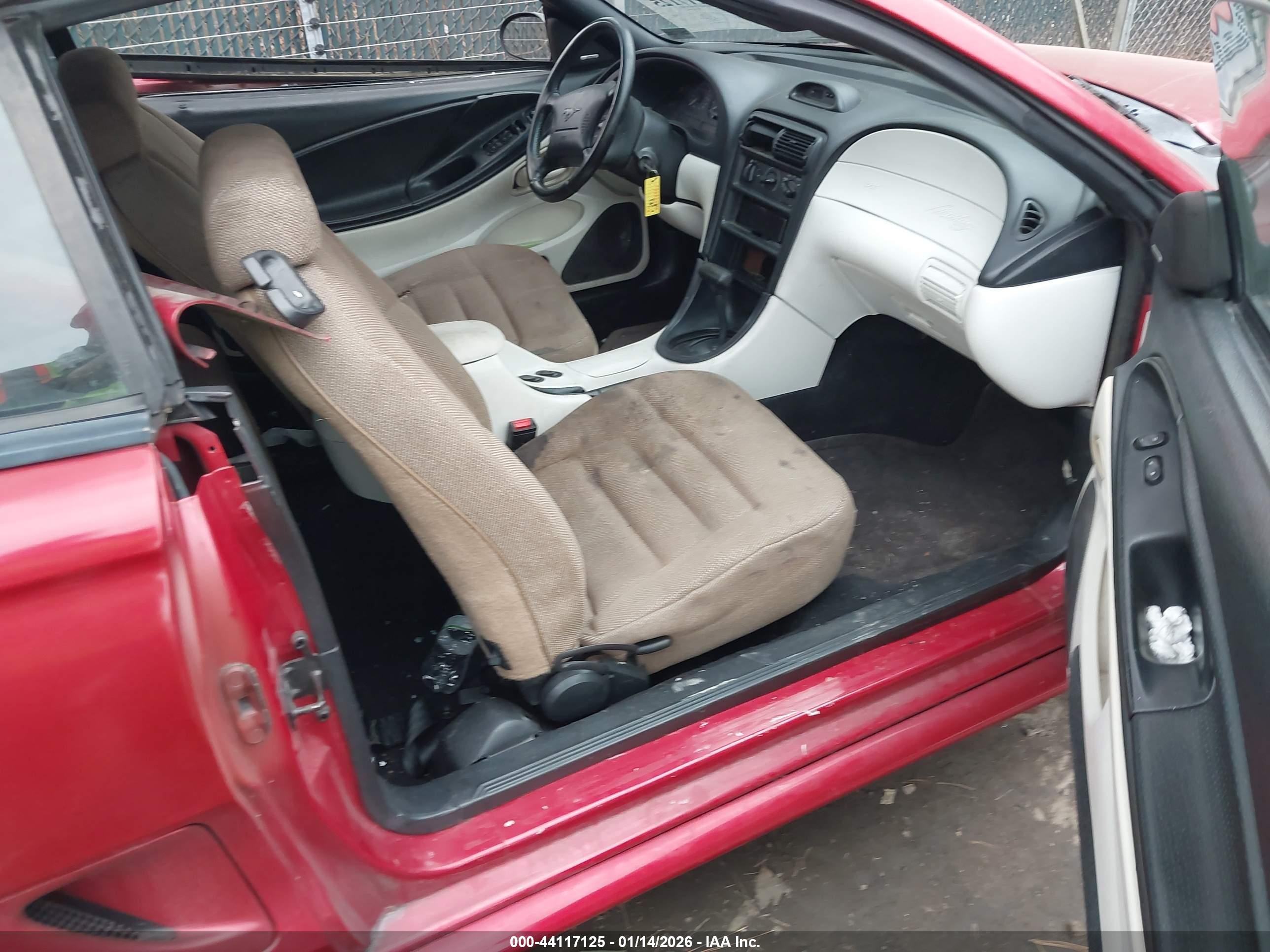 FORD MUSTANG image 5
