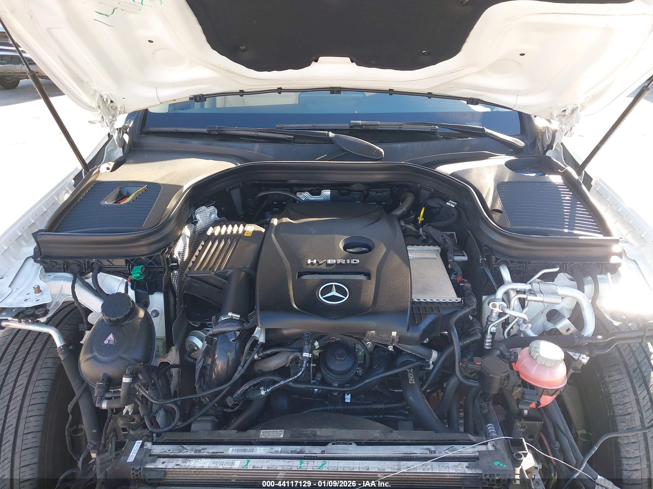 MERCEDES-BENZ GLC image 10