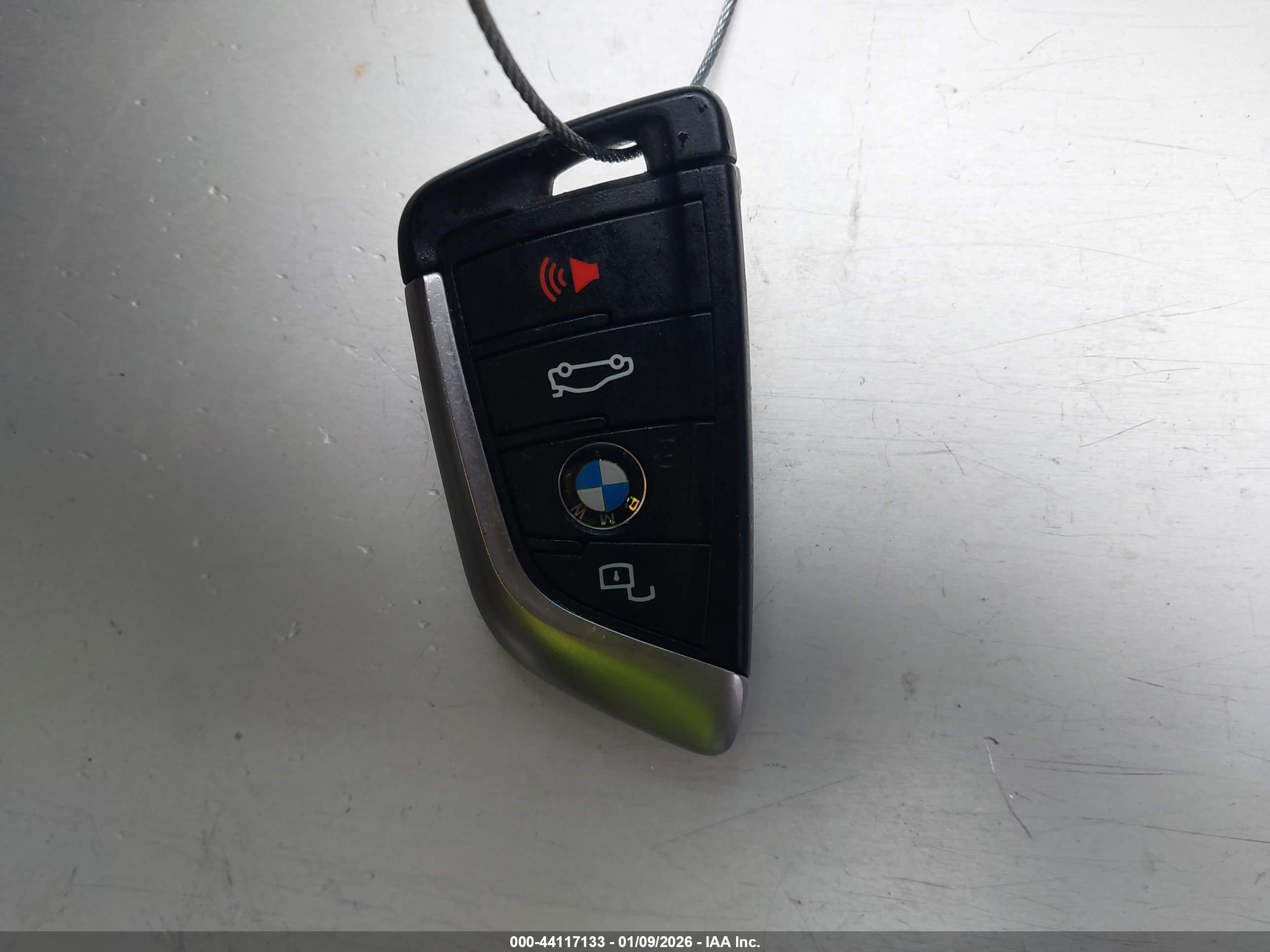 BMW 3 image 11