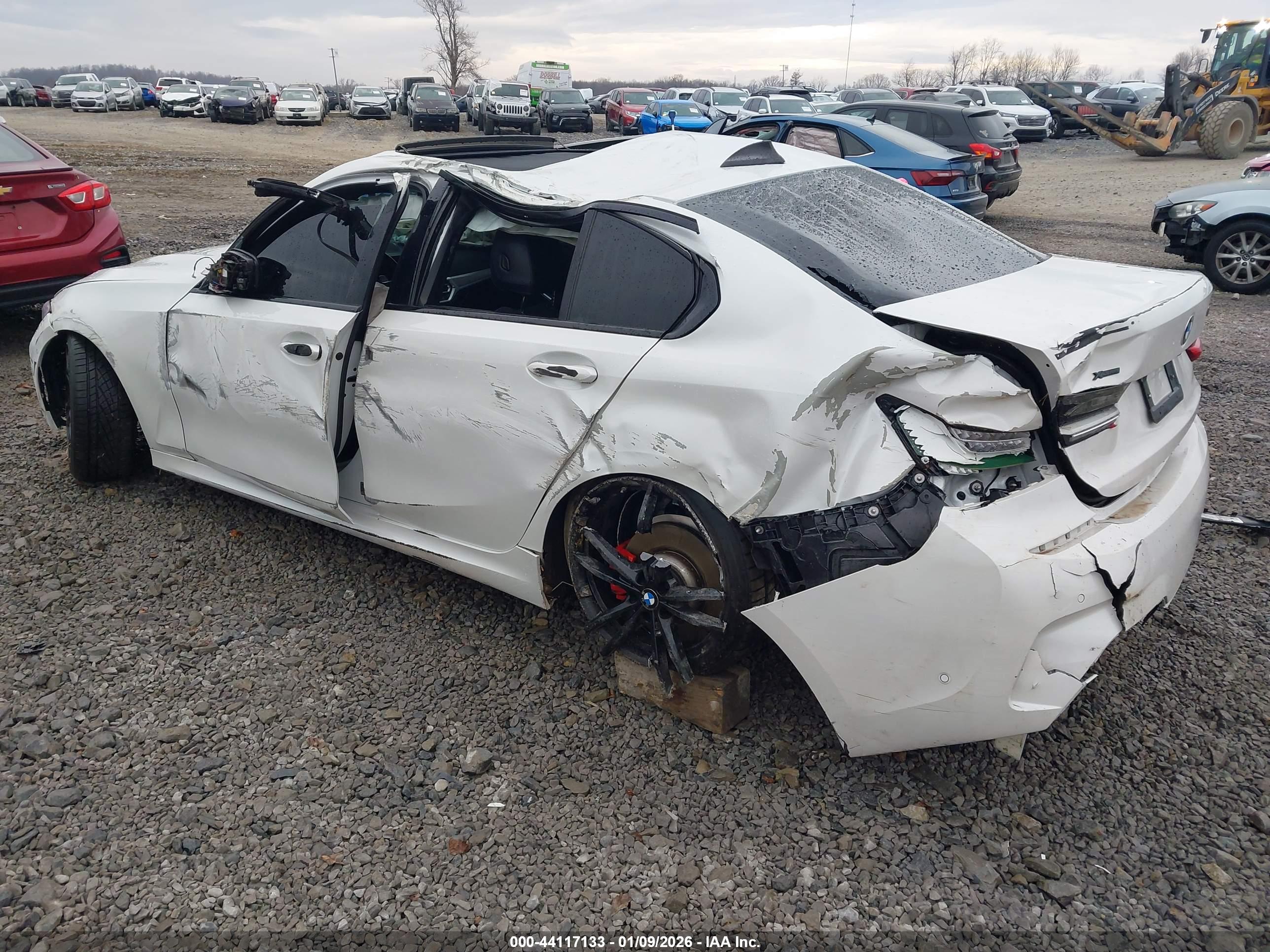 BMW 3 image 3