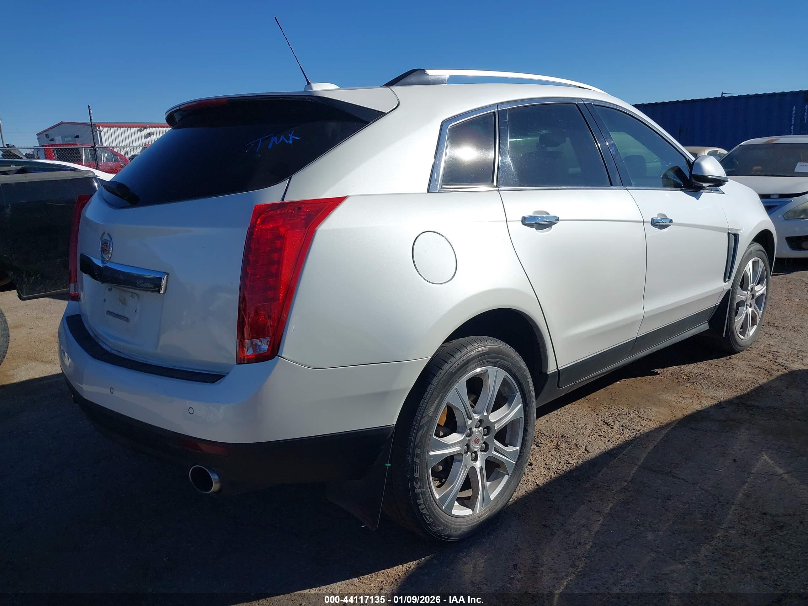 CADILLAC SRX image 4
