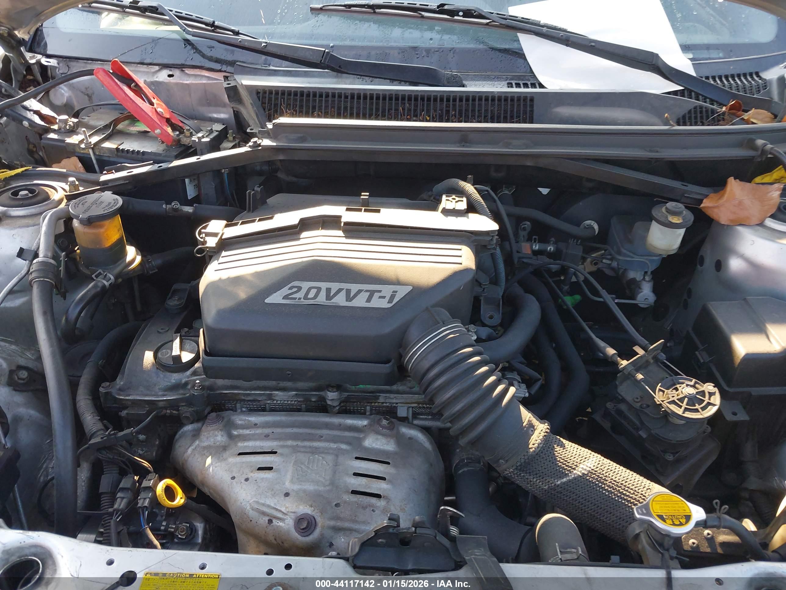 TOYOTA RAV4 image 10