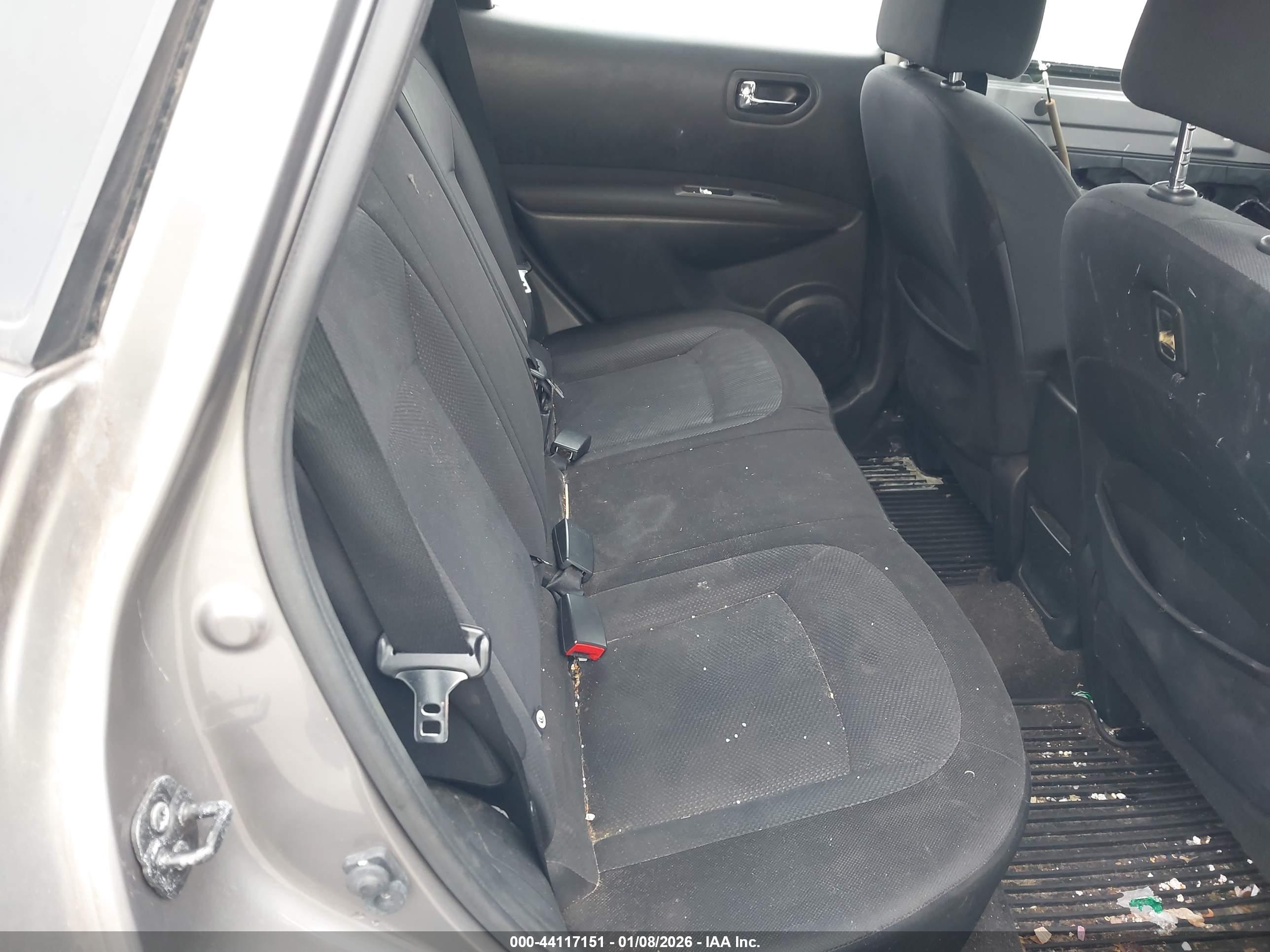 NISSAN ROGUE image 8