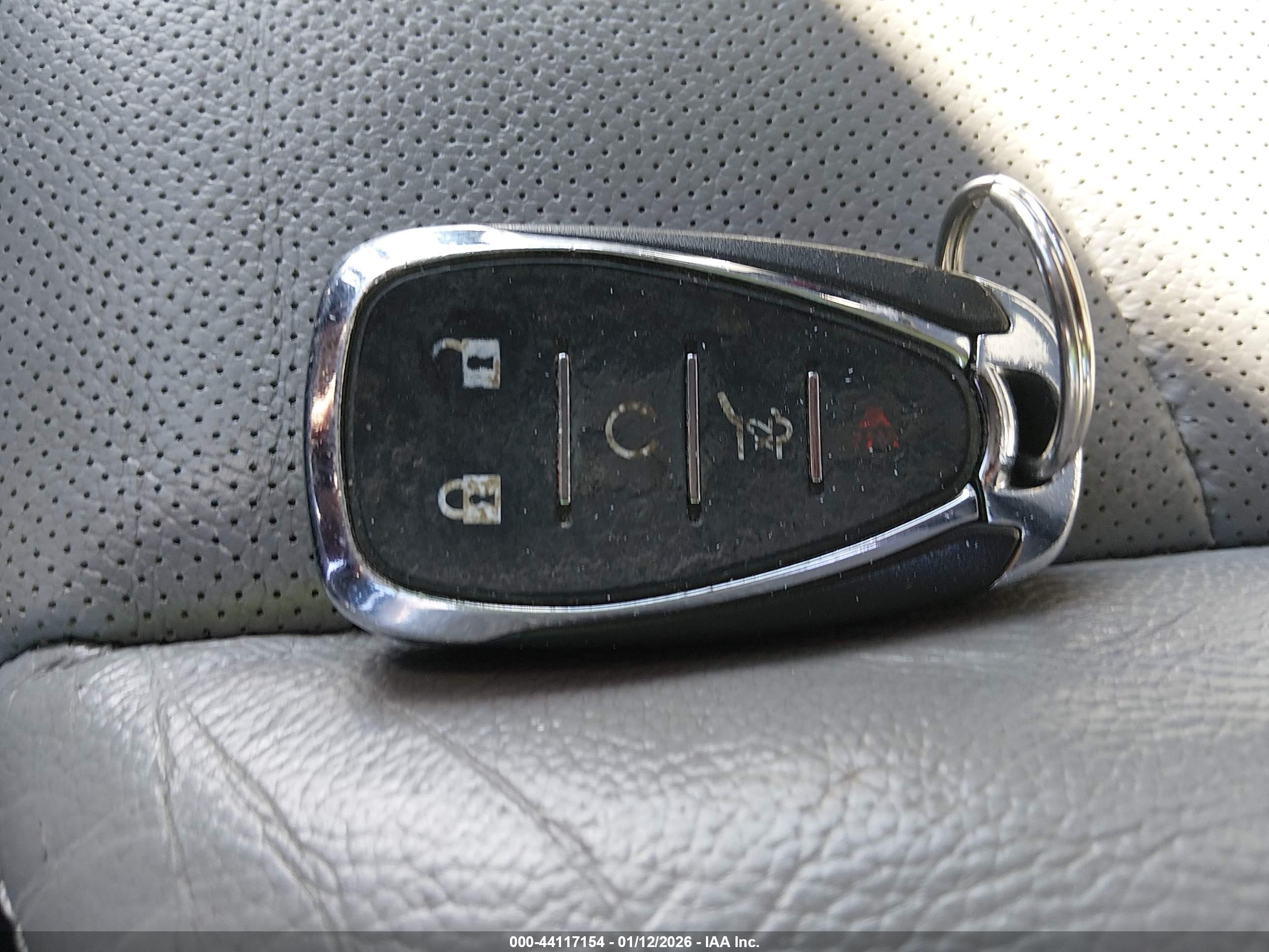 CHEVROLET EQUINOX image 11
