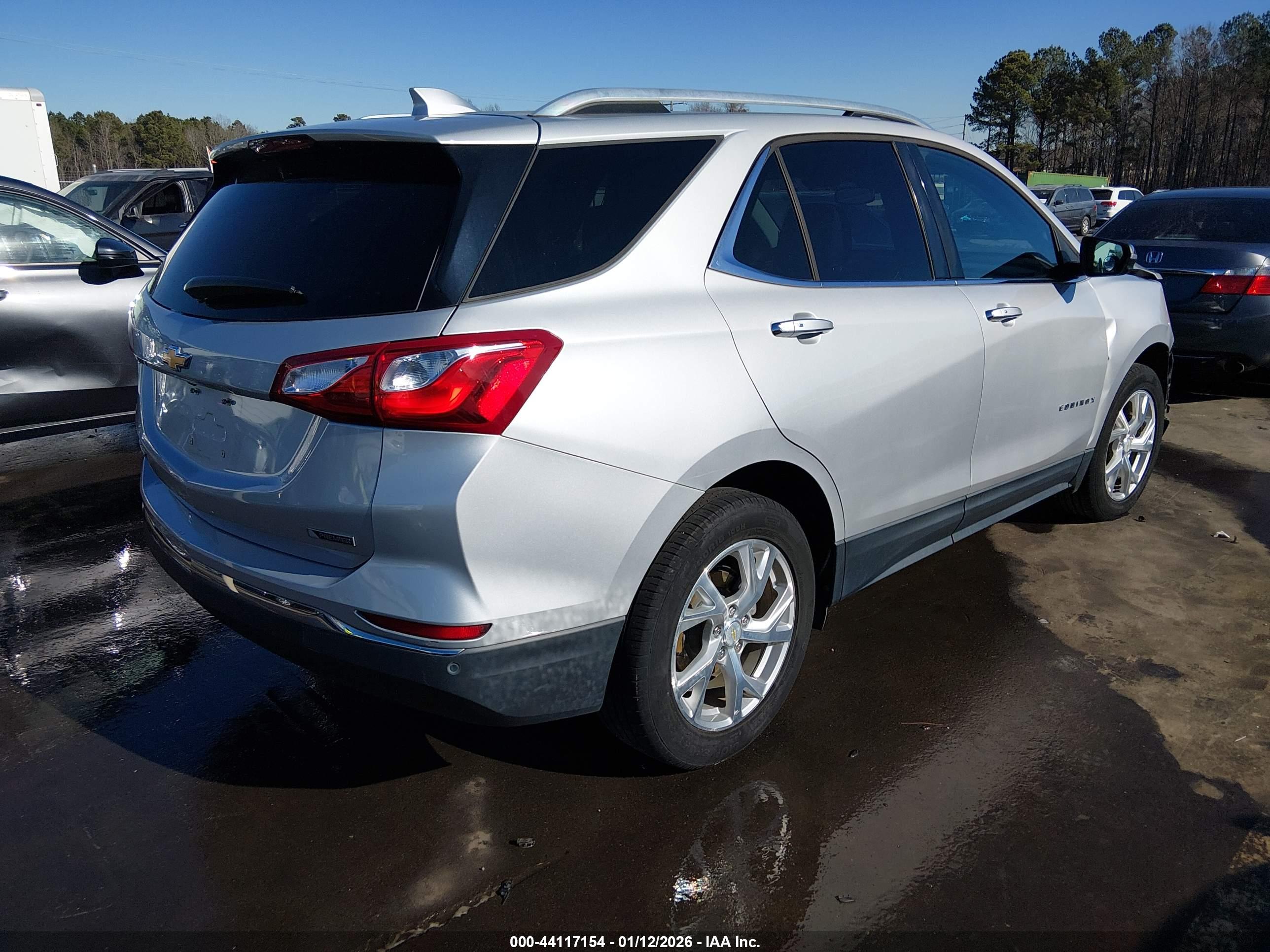 CHEVROLET EQUINOX image 4
