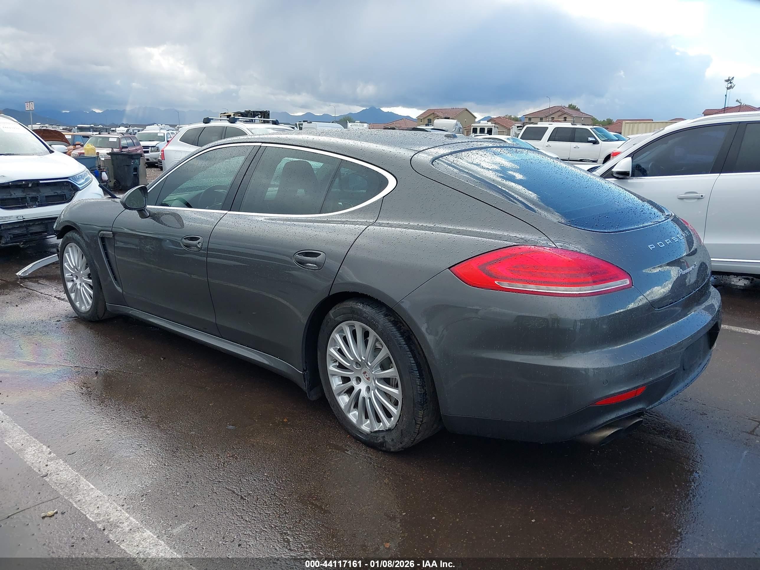 PORSCHE PANAMERA image 3