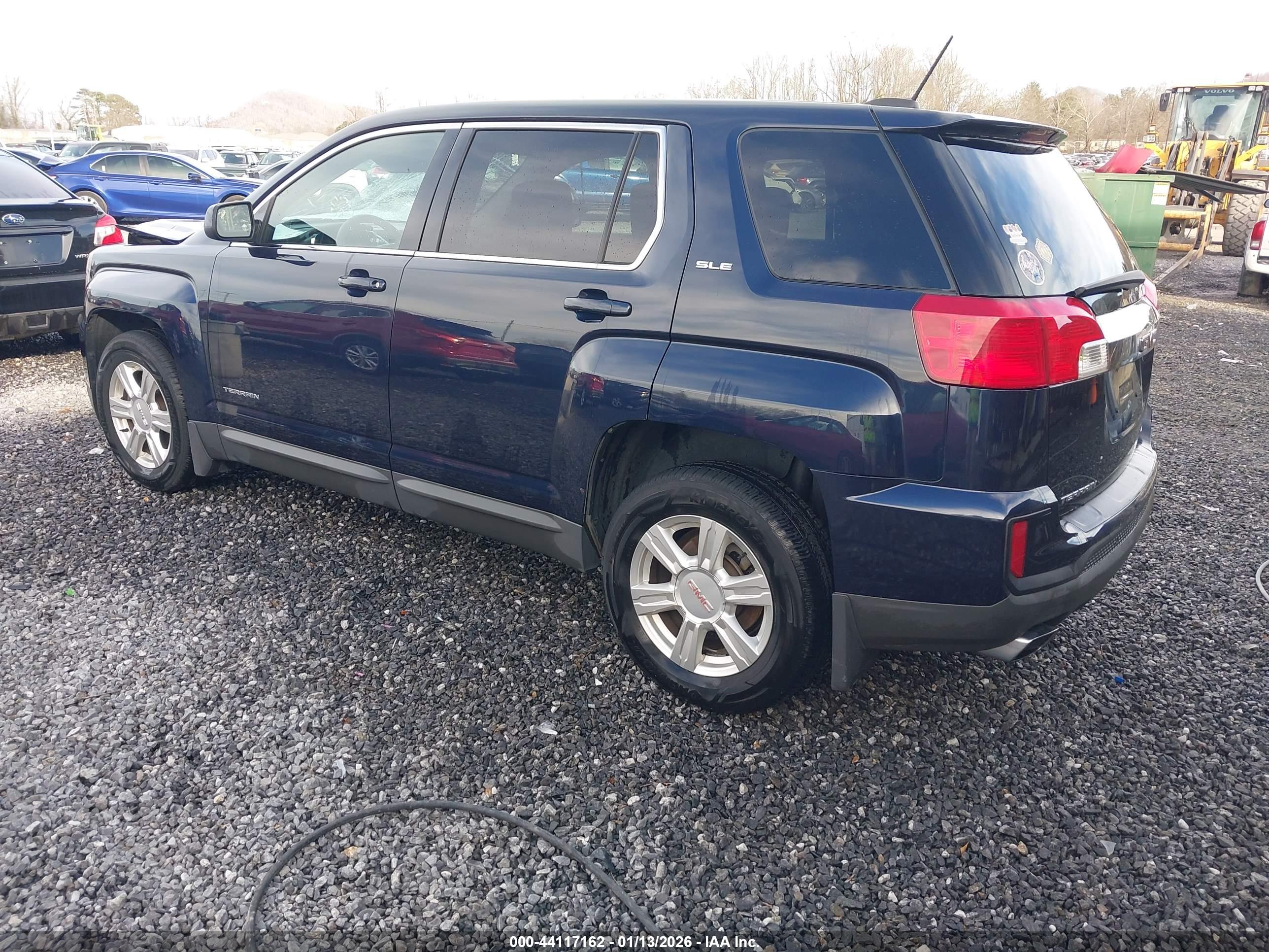 GMC TERRAIN image 3