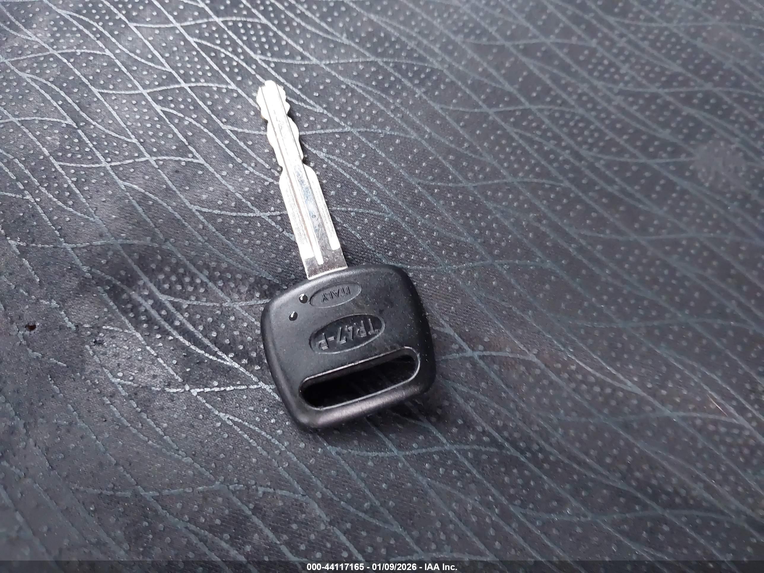 TOYOTA YARIS image 11
