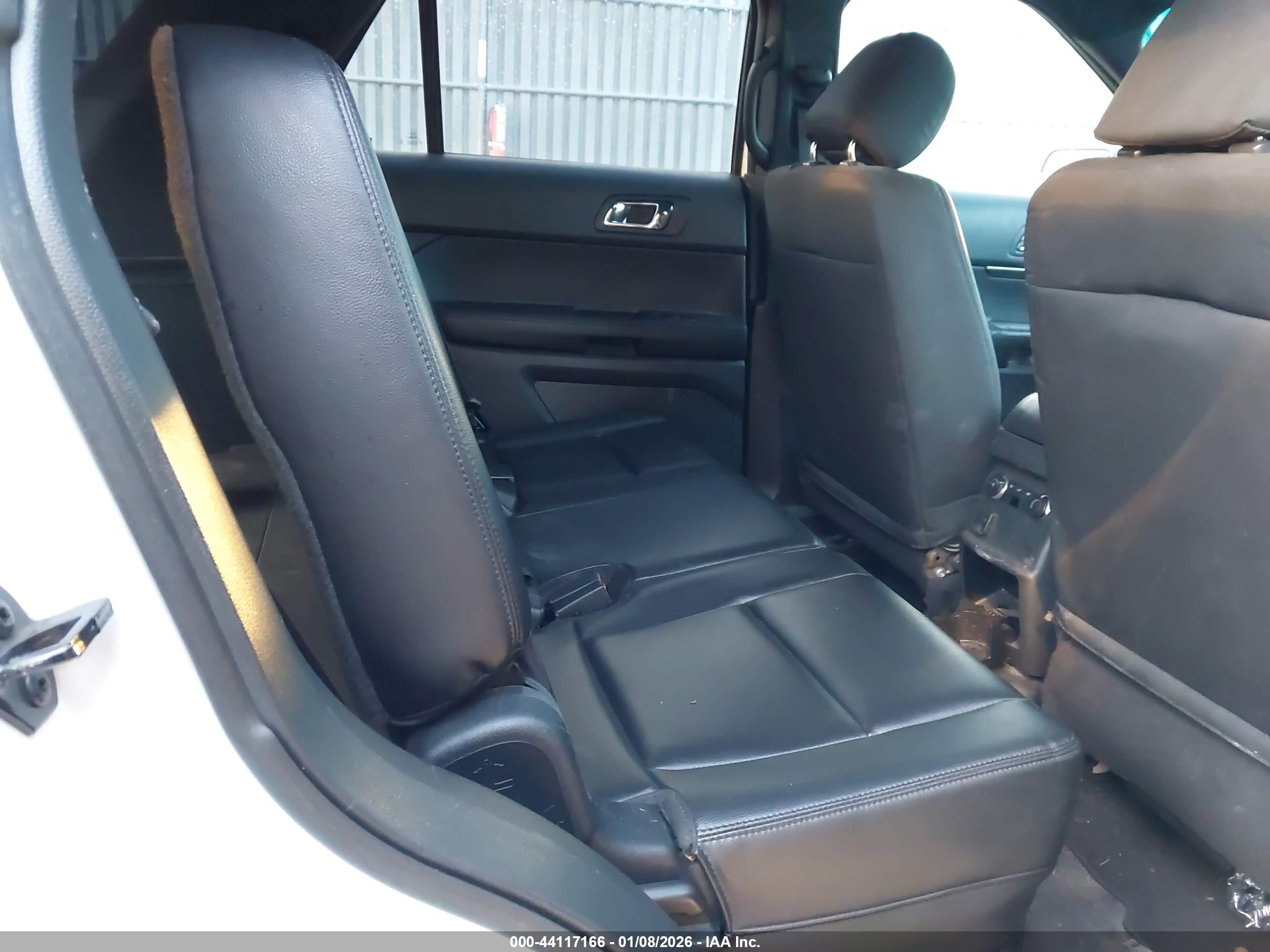 FORD UTILITY image 8