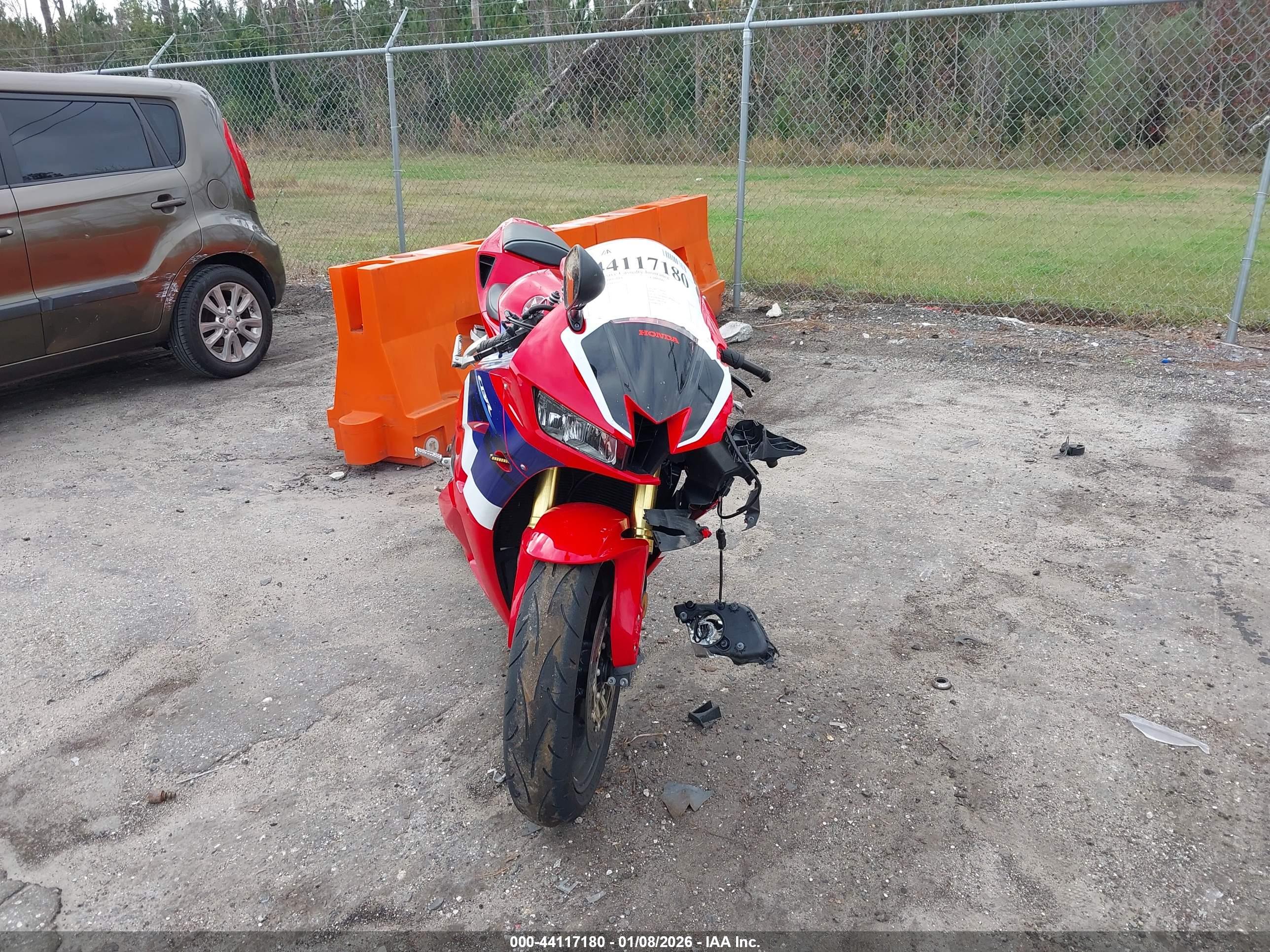 HONDA CBR600 image 5