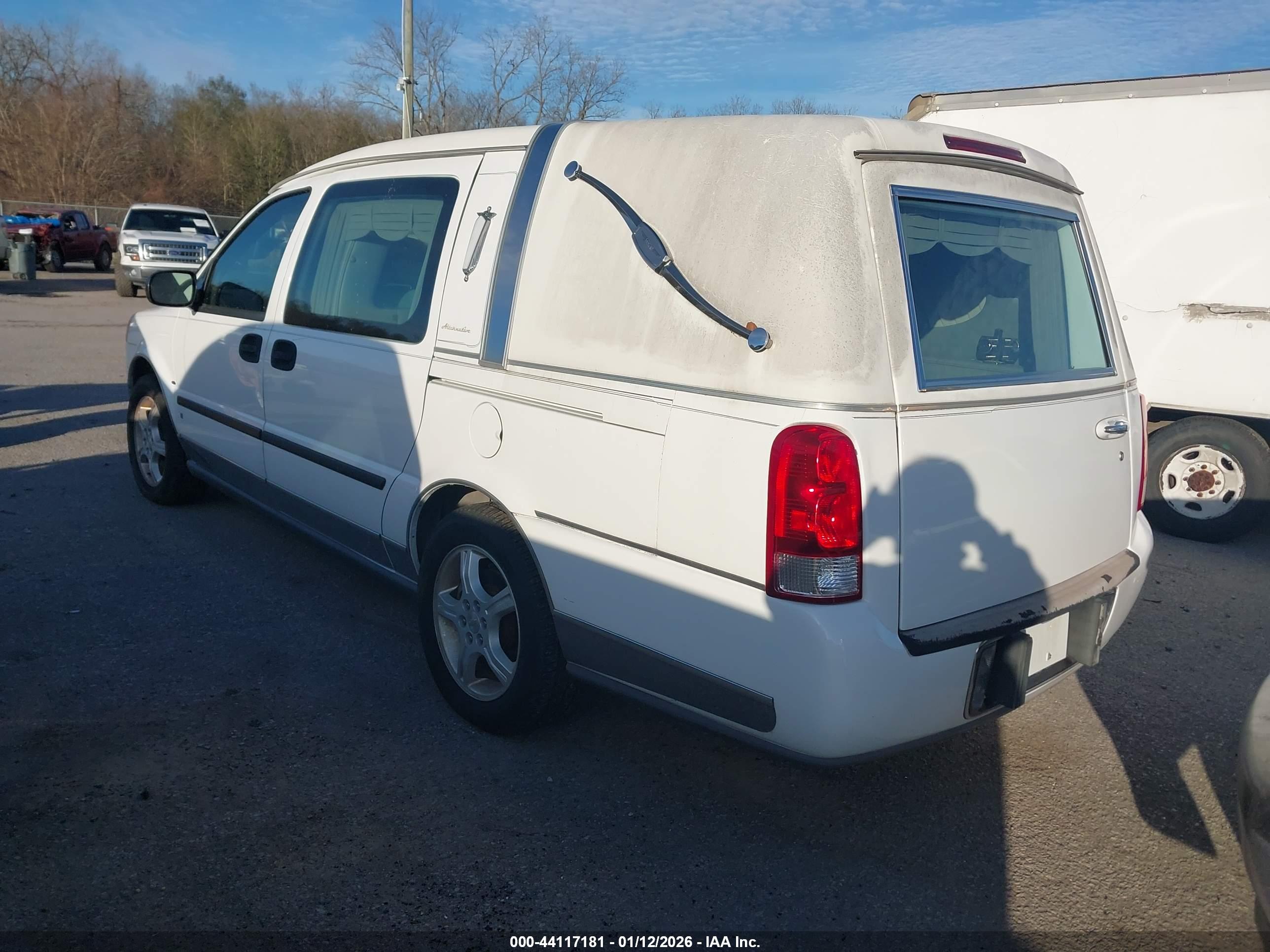 CHEVROLET UPLANDER image 3