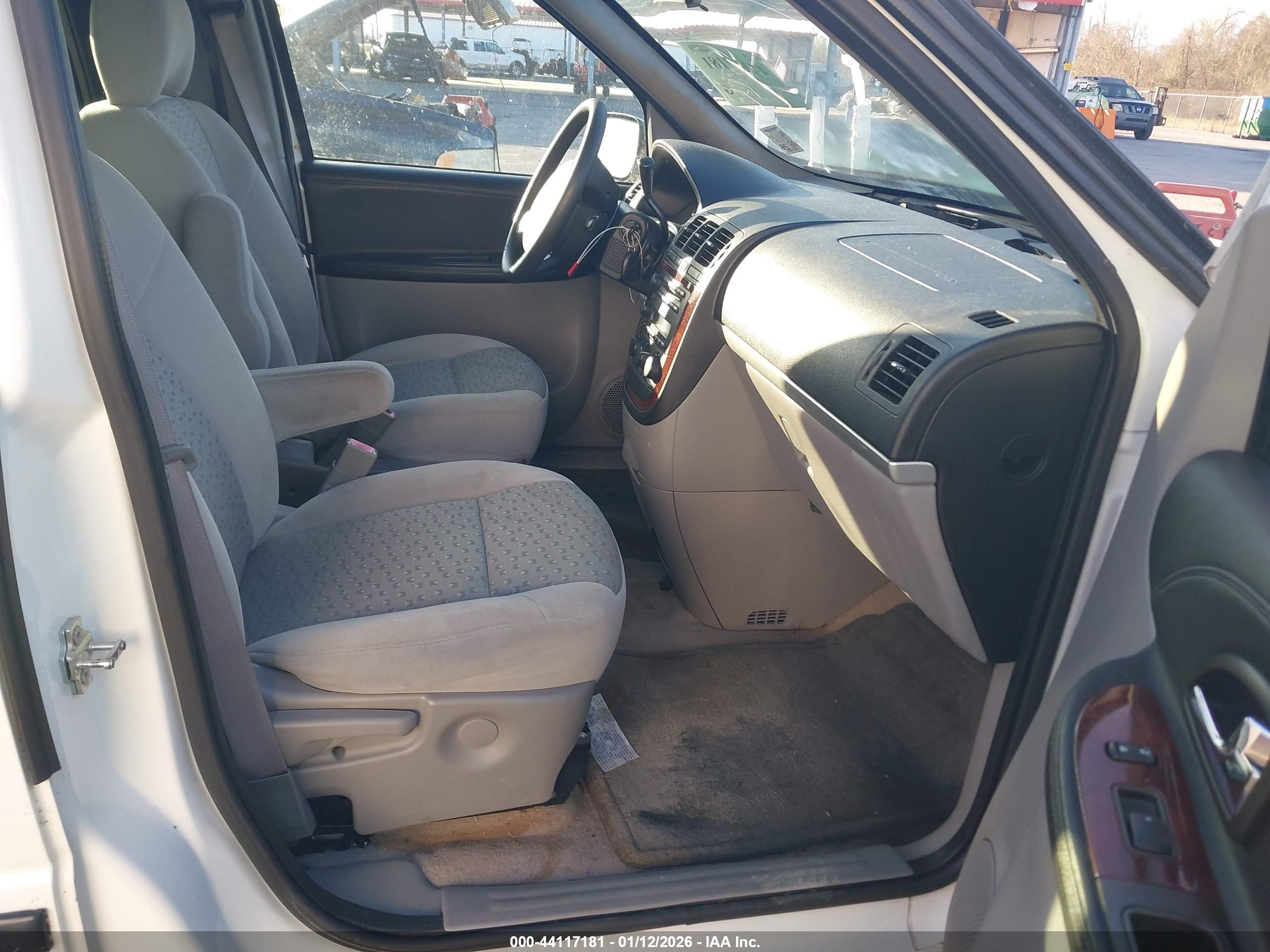 CHEVROLET UPLANDER image 5