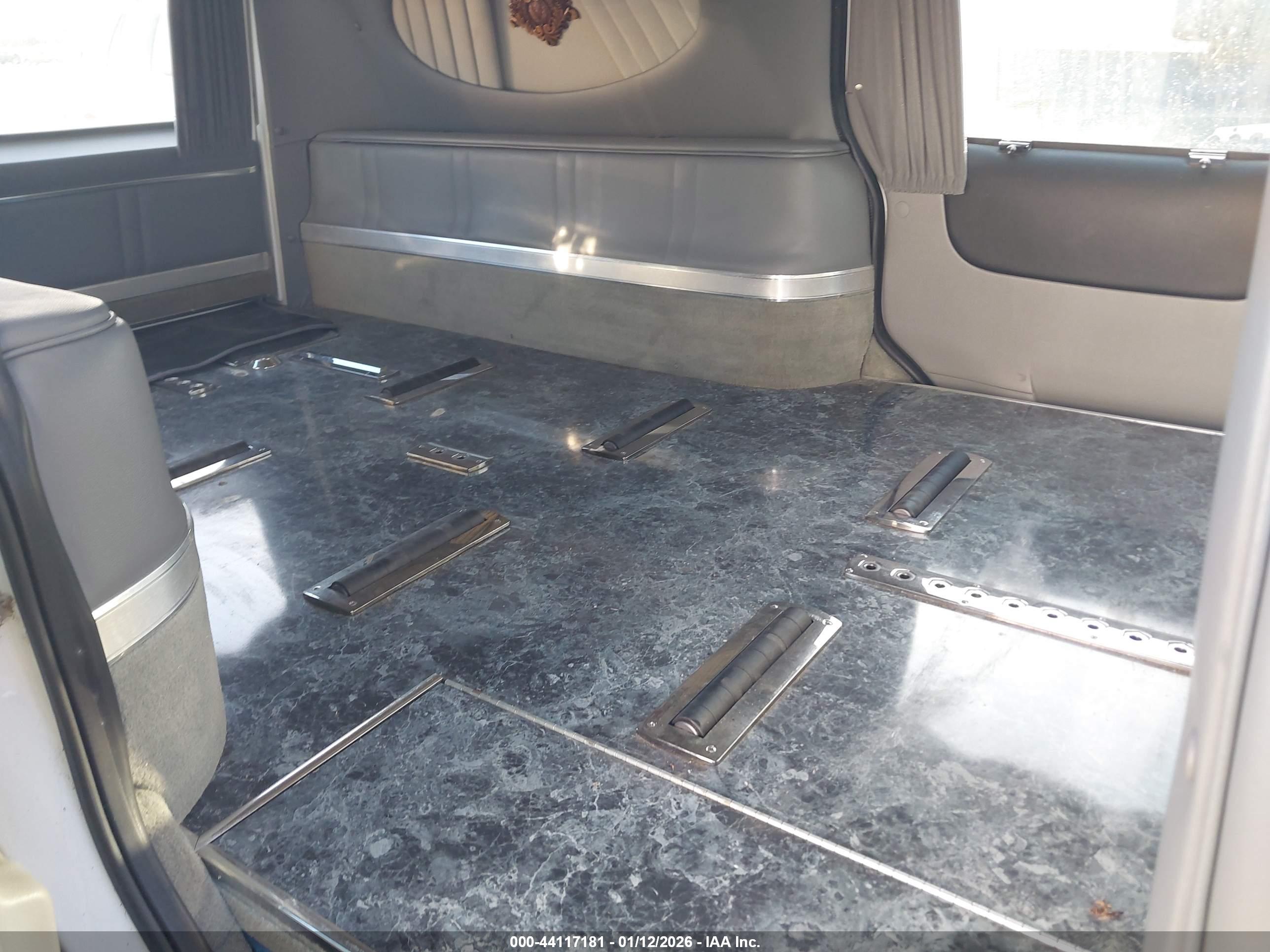 CHEVROLET UPLANDER image 8