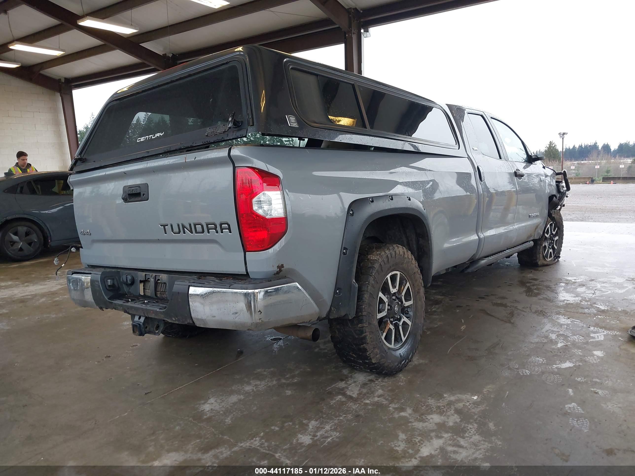 TOYOTA TUNDRA image 4