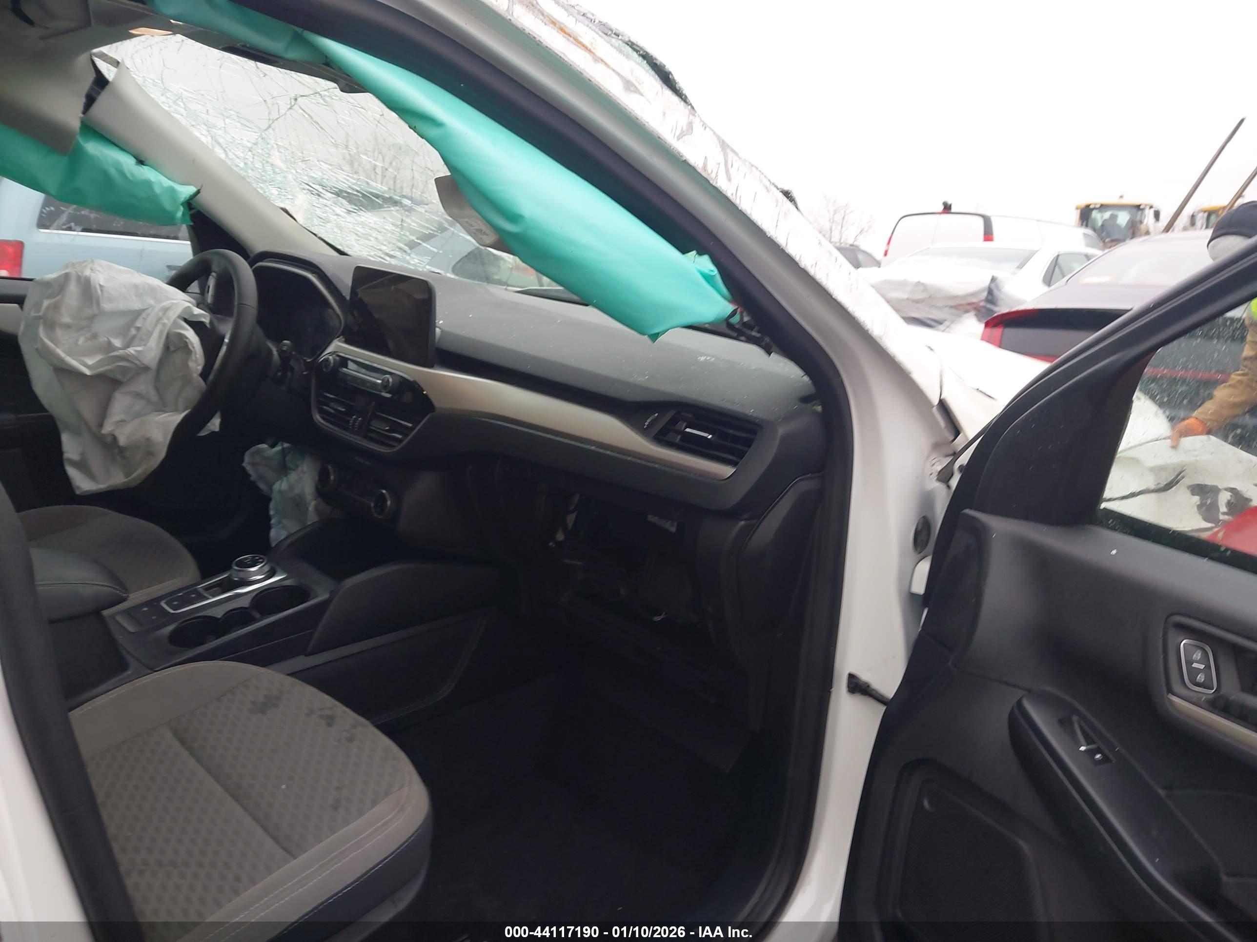 FORD ESCAPE image 5
