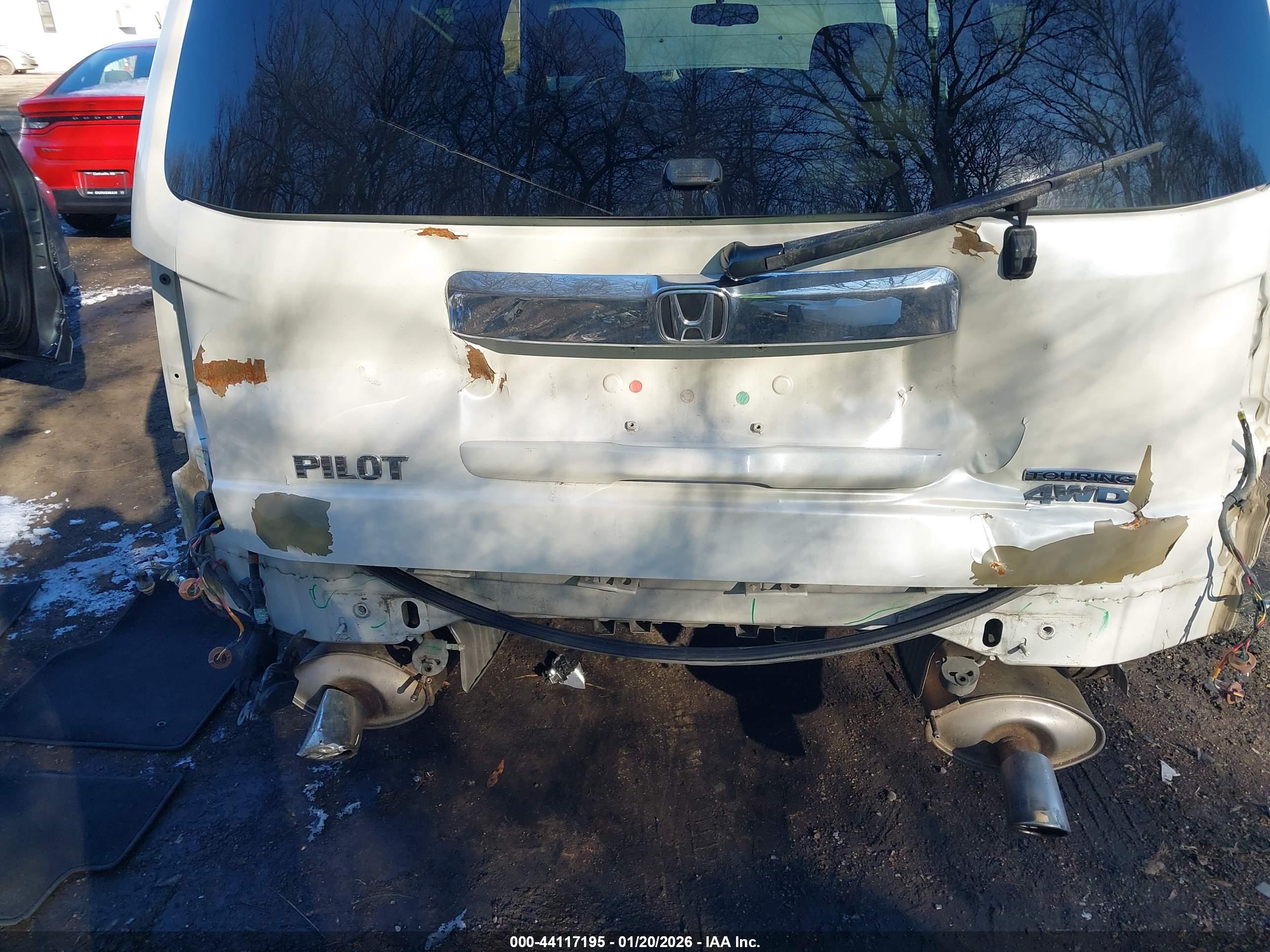 HONDA PILOT image 6