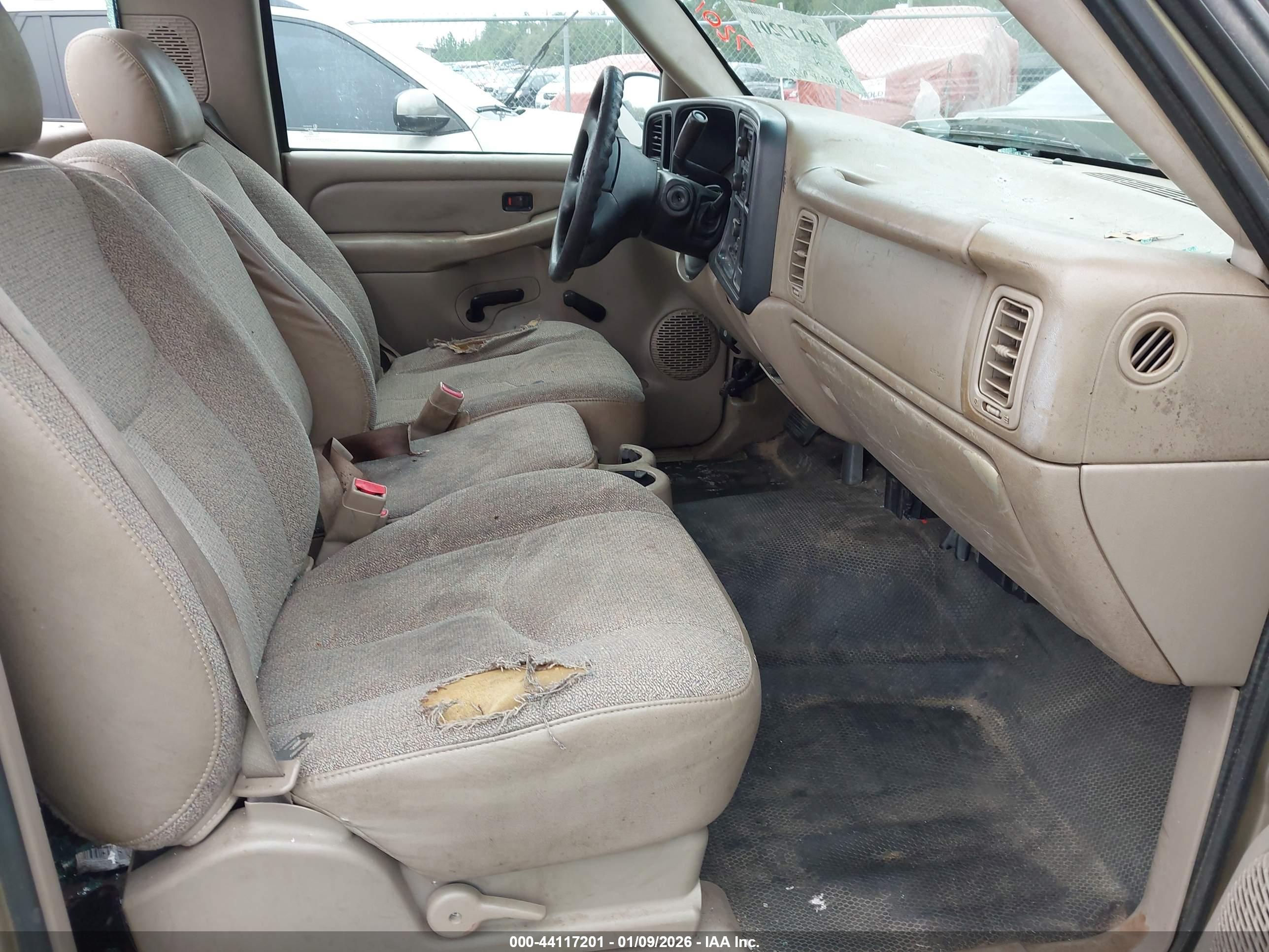 CHEVROLET SILVERADO image 8