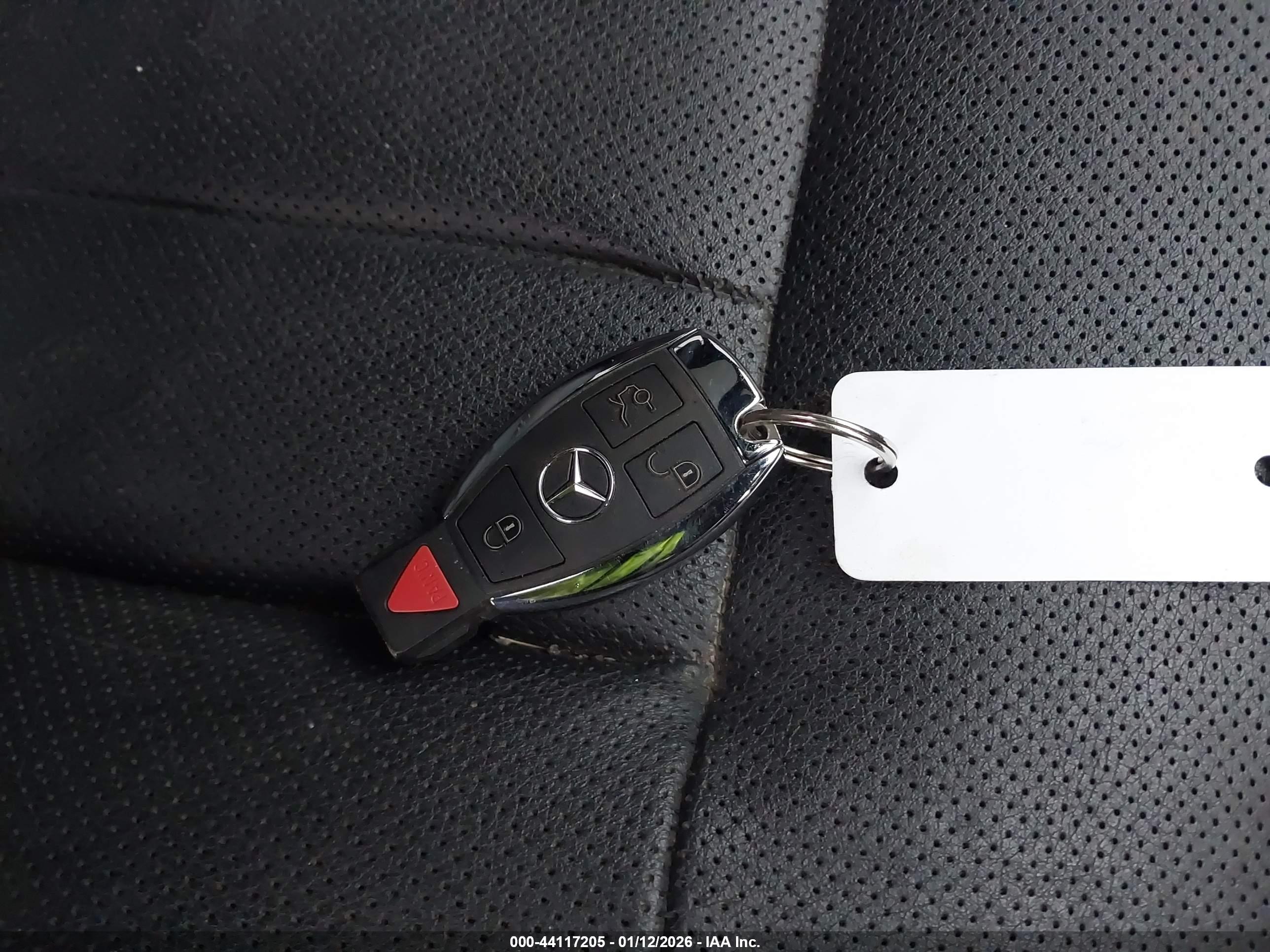 MERCEDES-BENZ E image 11