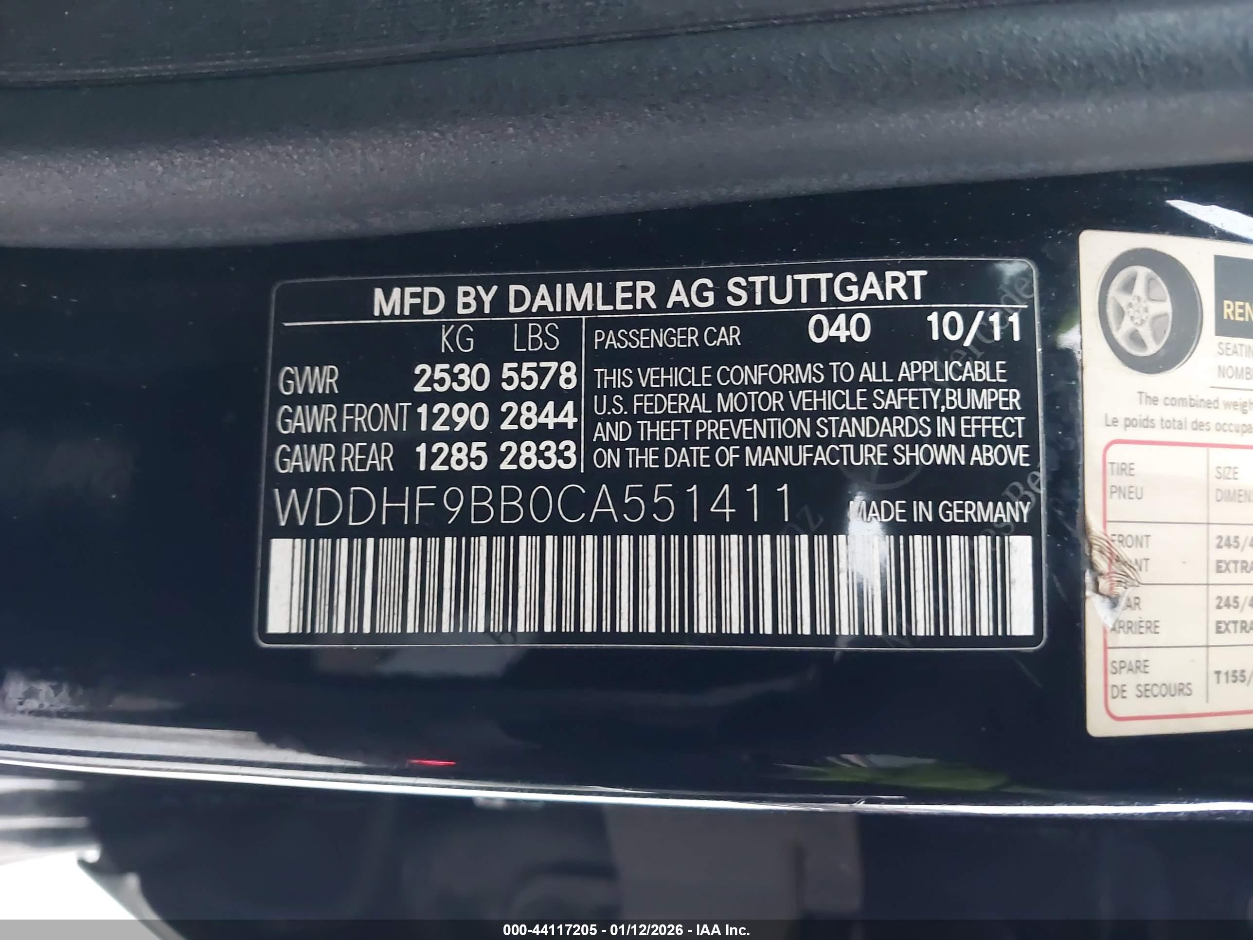 MERCEDES-BENZ E image 9