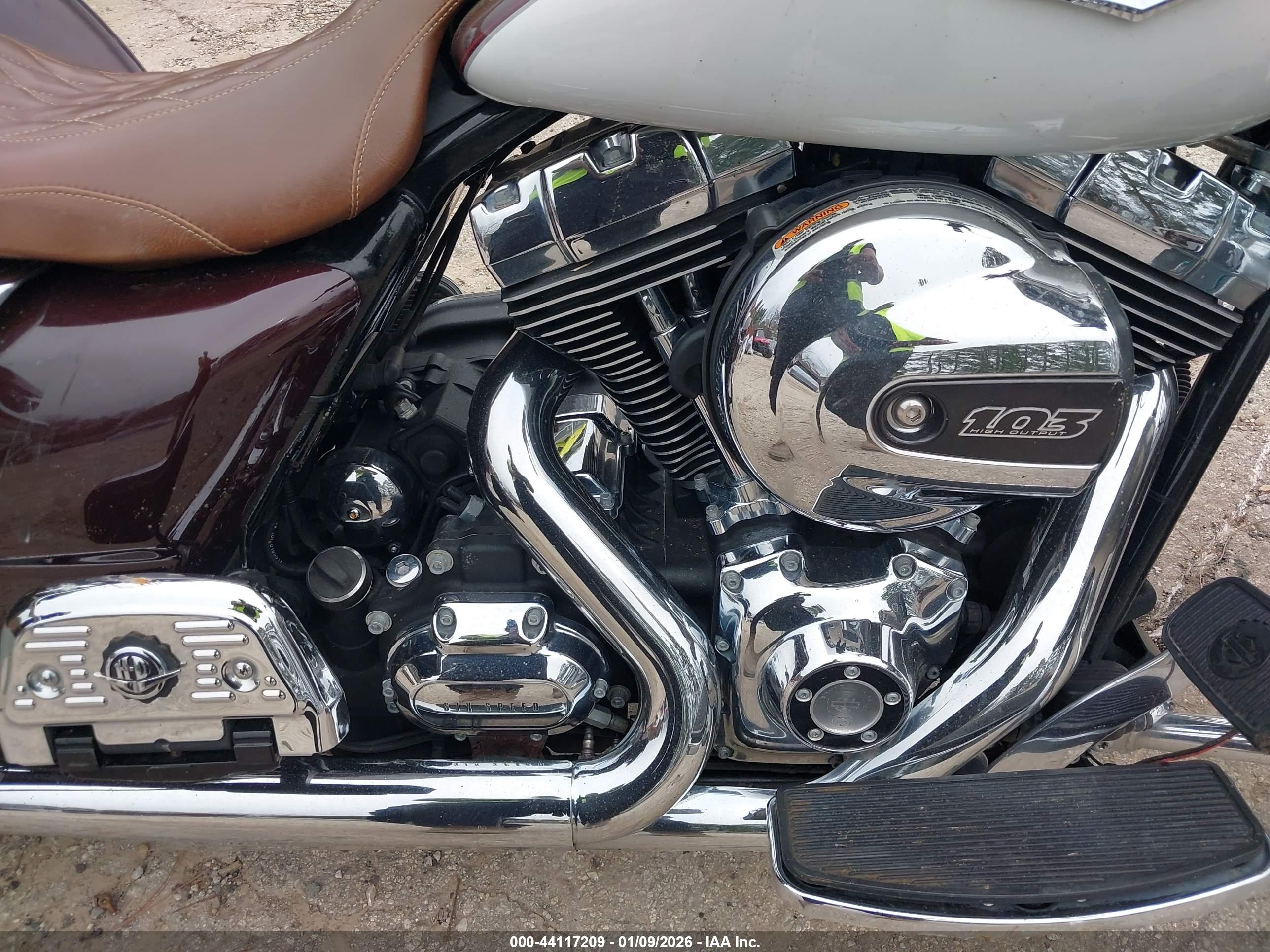 HARLEY-DAVIDSON FLHR image 8