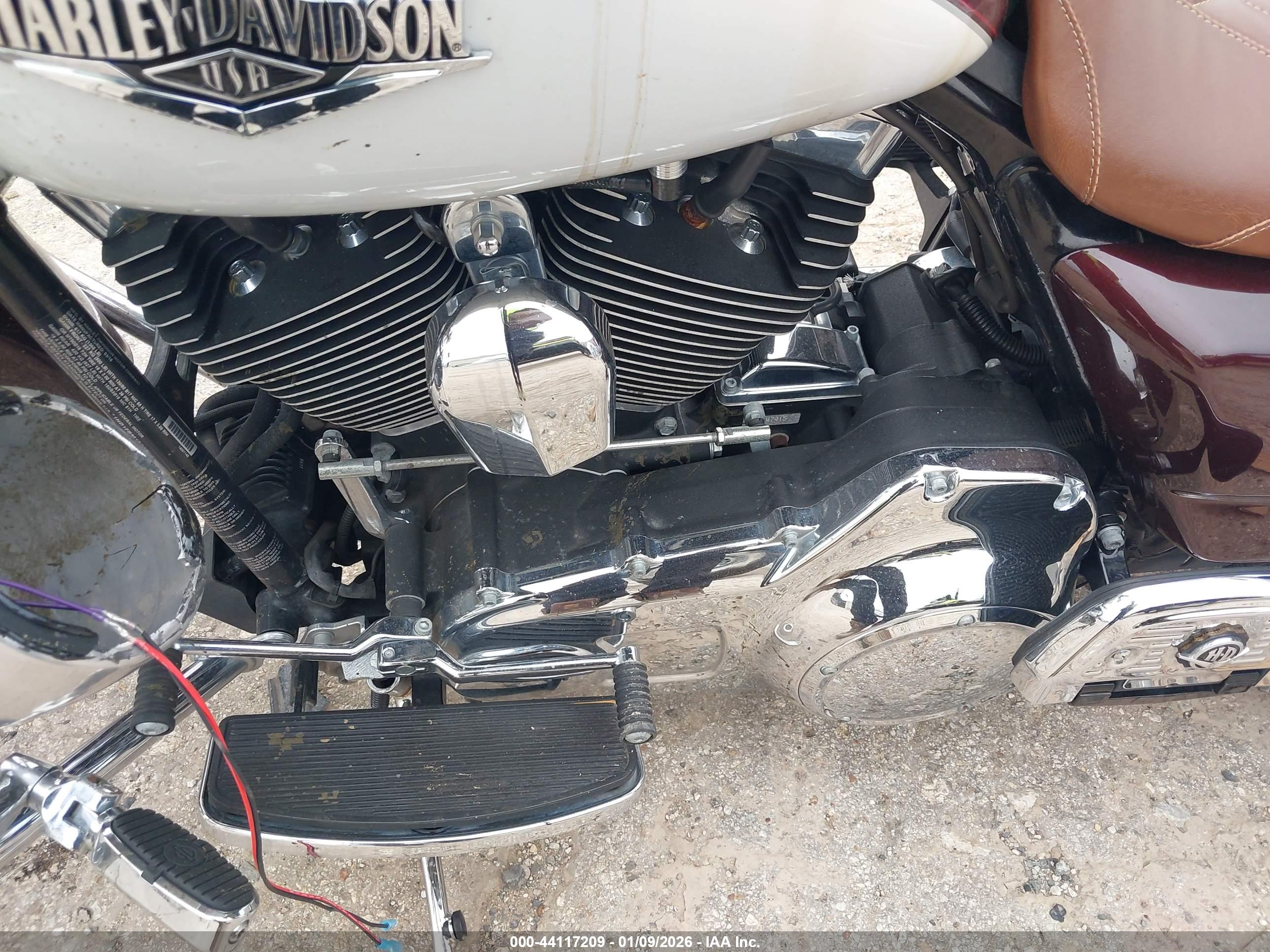 HARLEY-DAVIDSON FLHR image 9