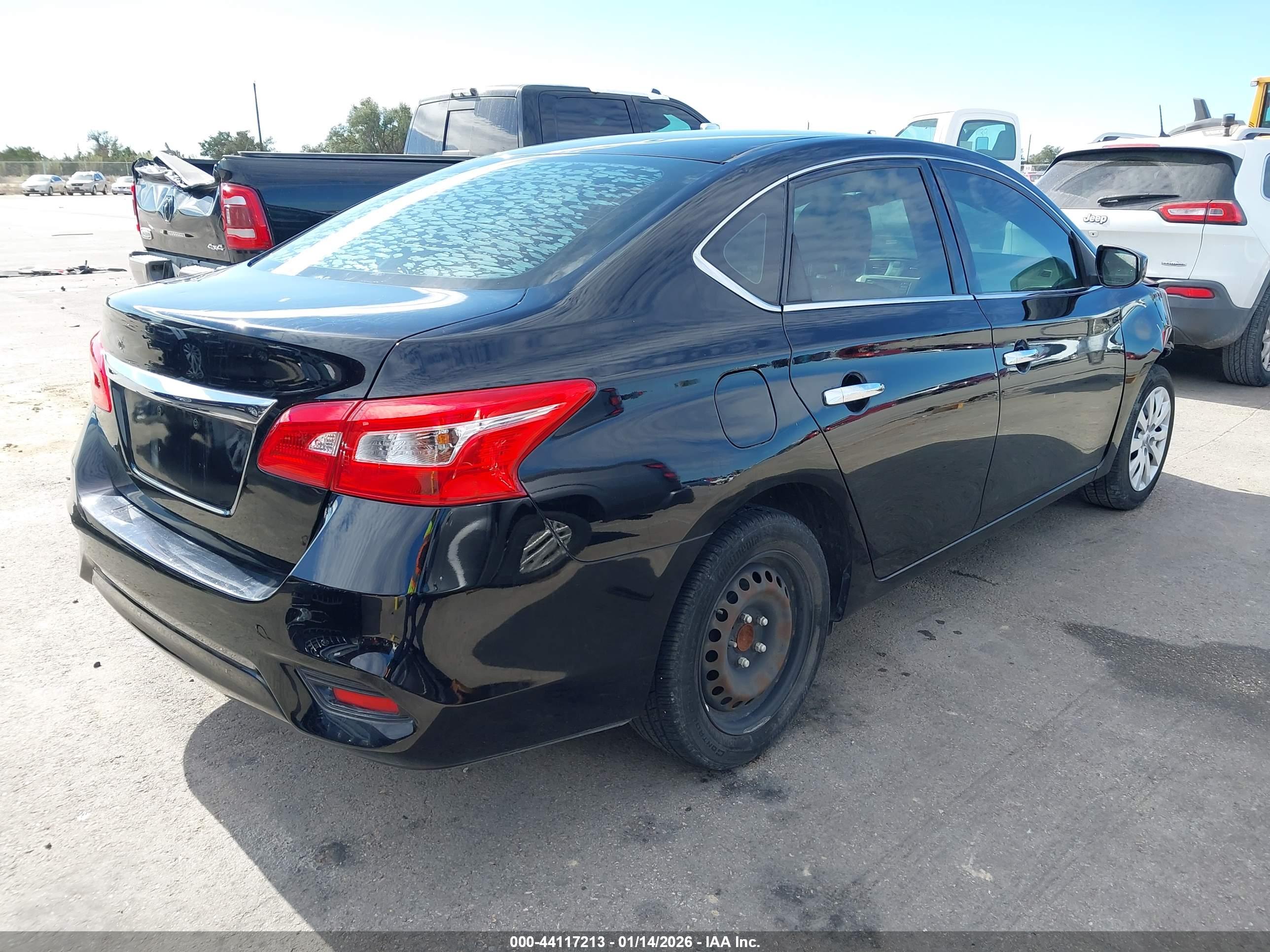 NISSAN SENTRA image 4