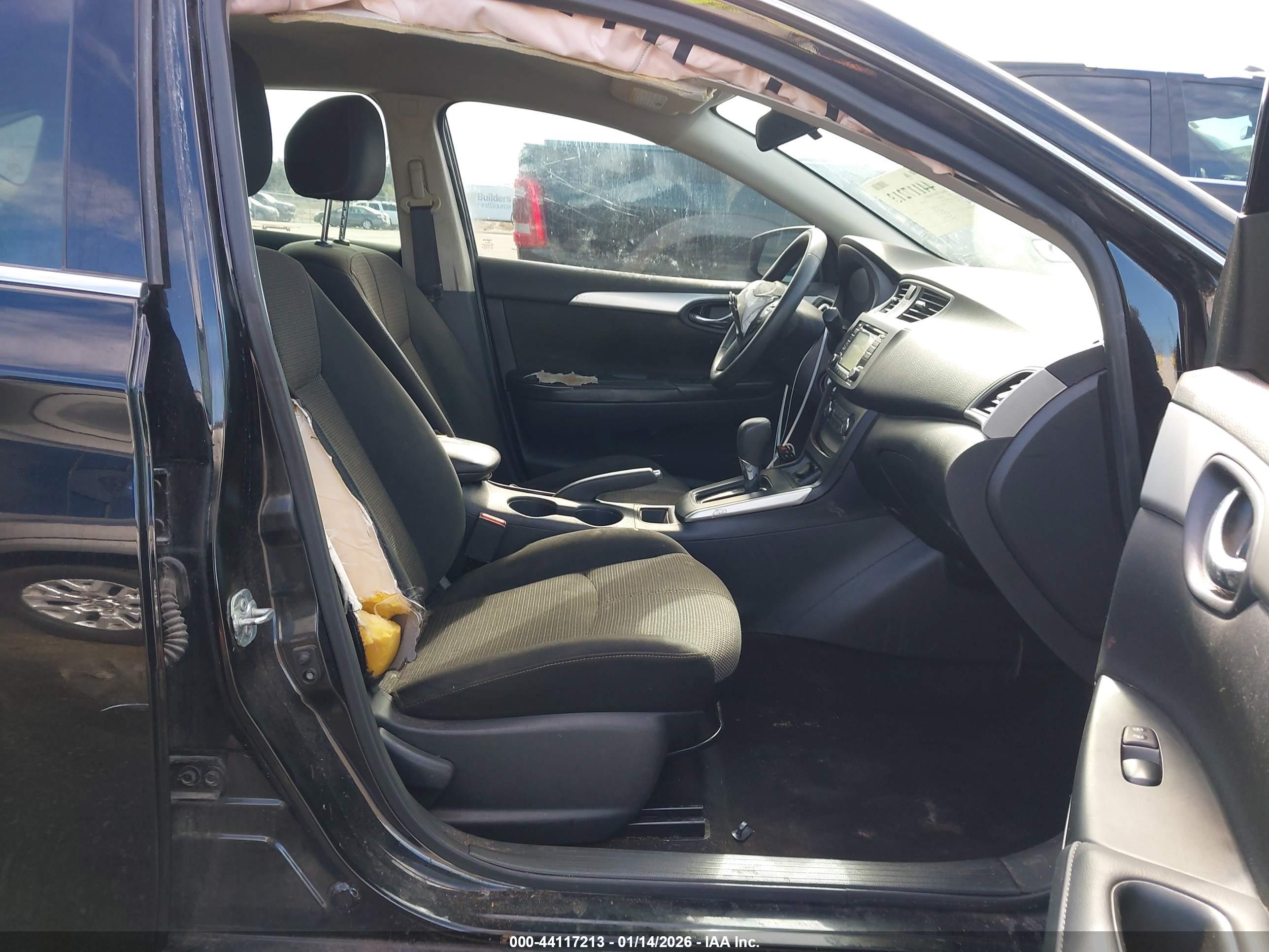 NISSAN SENTRA image 5