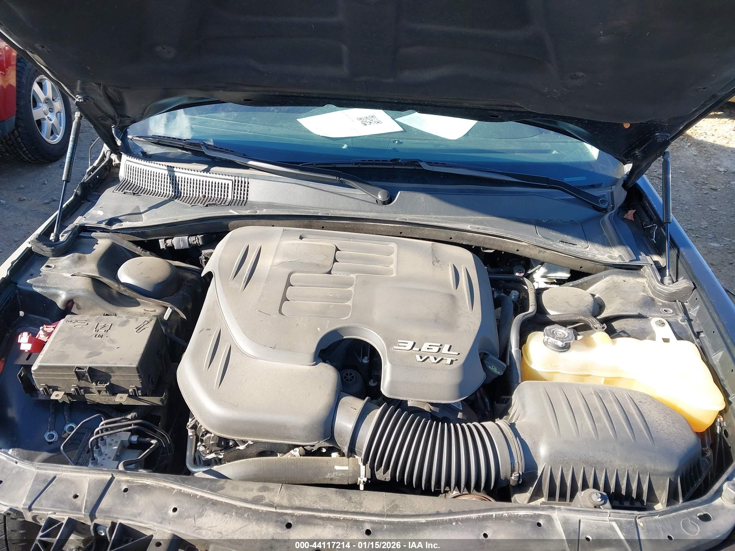 CHRYSLER 300C image 10