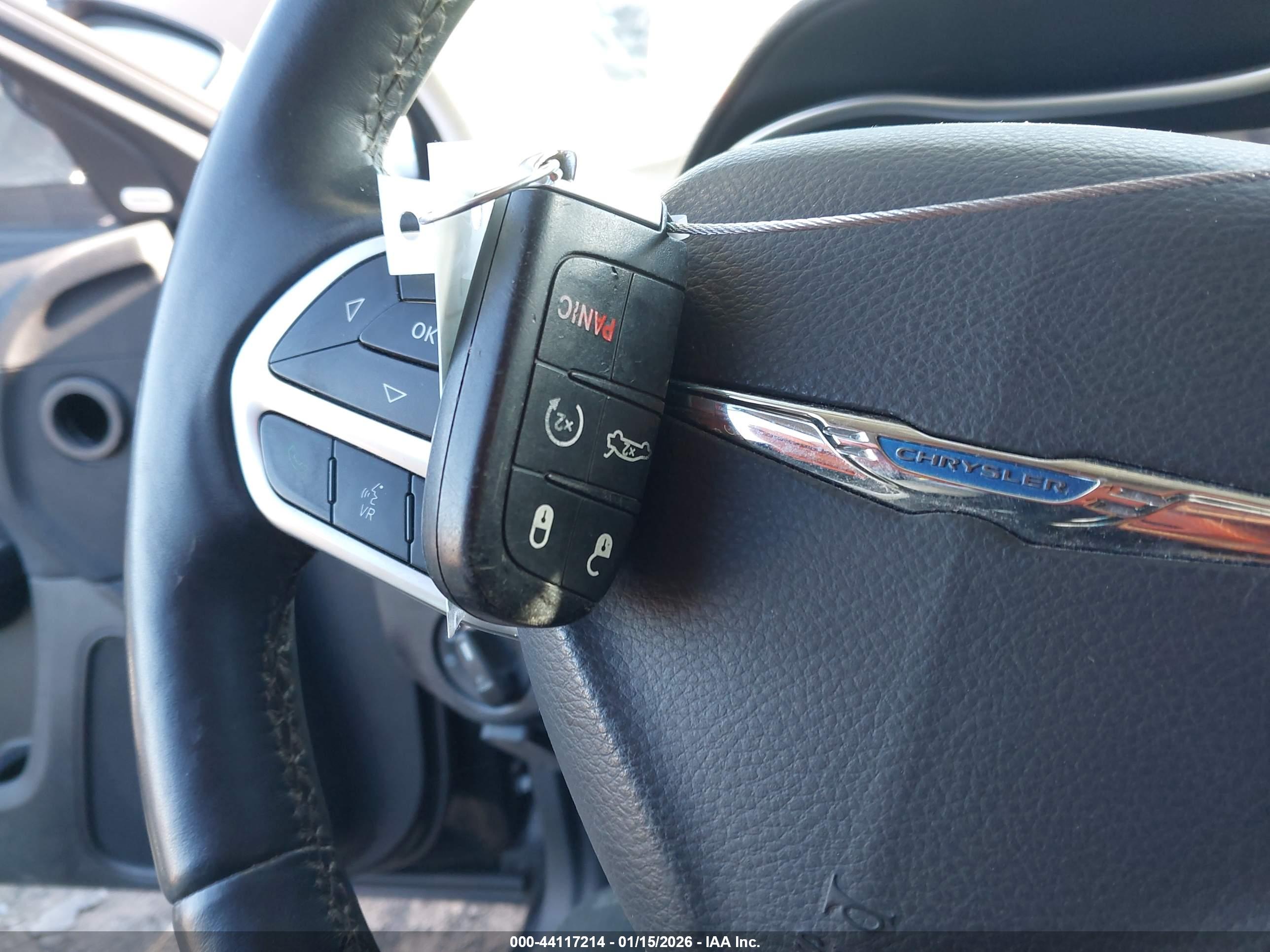 CHRYSLER 300C image 11