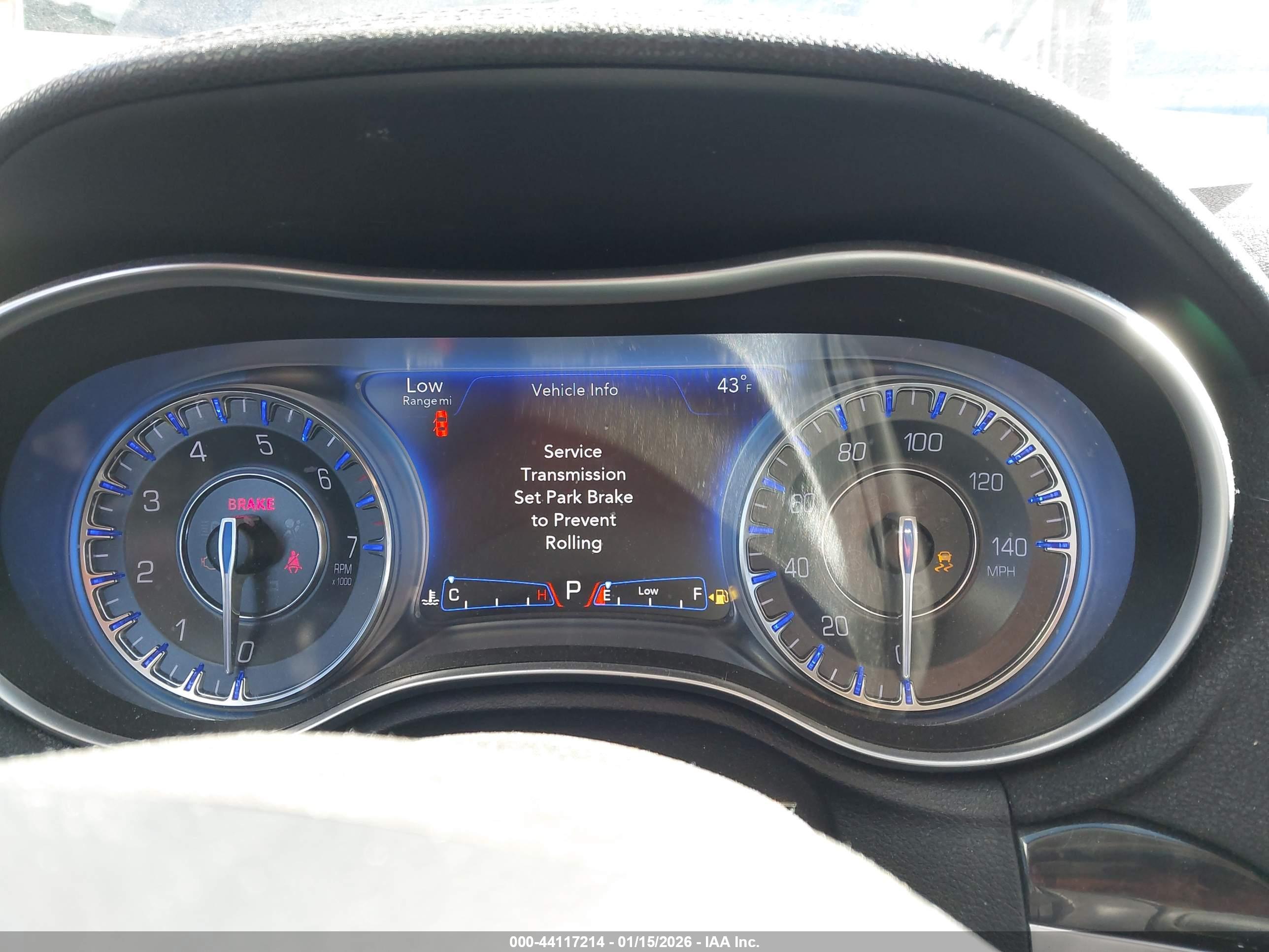 CHRYSLER 300C image 7