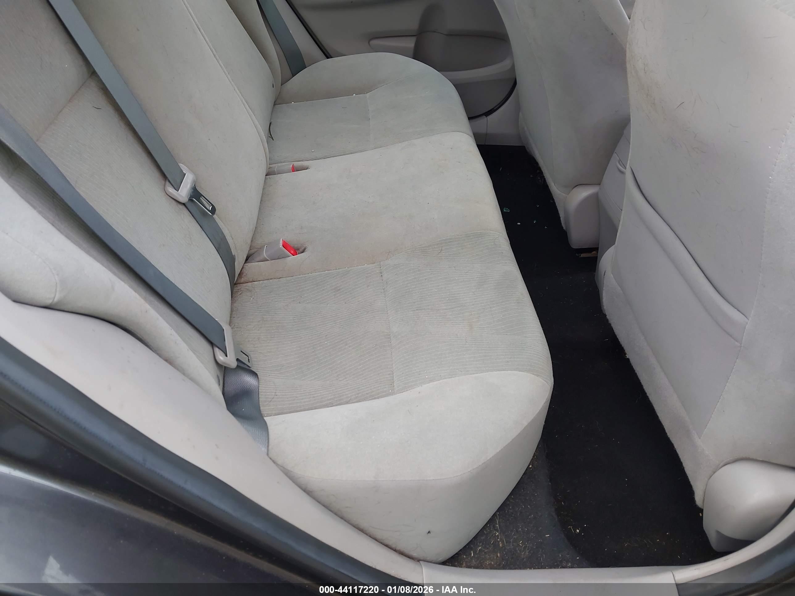 TOYOTA COROLLA image 8