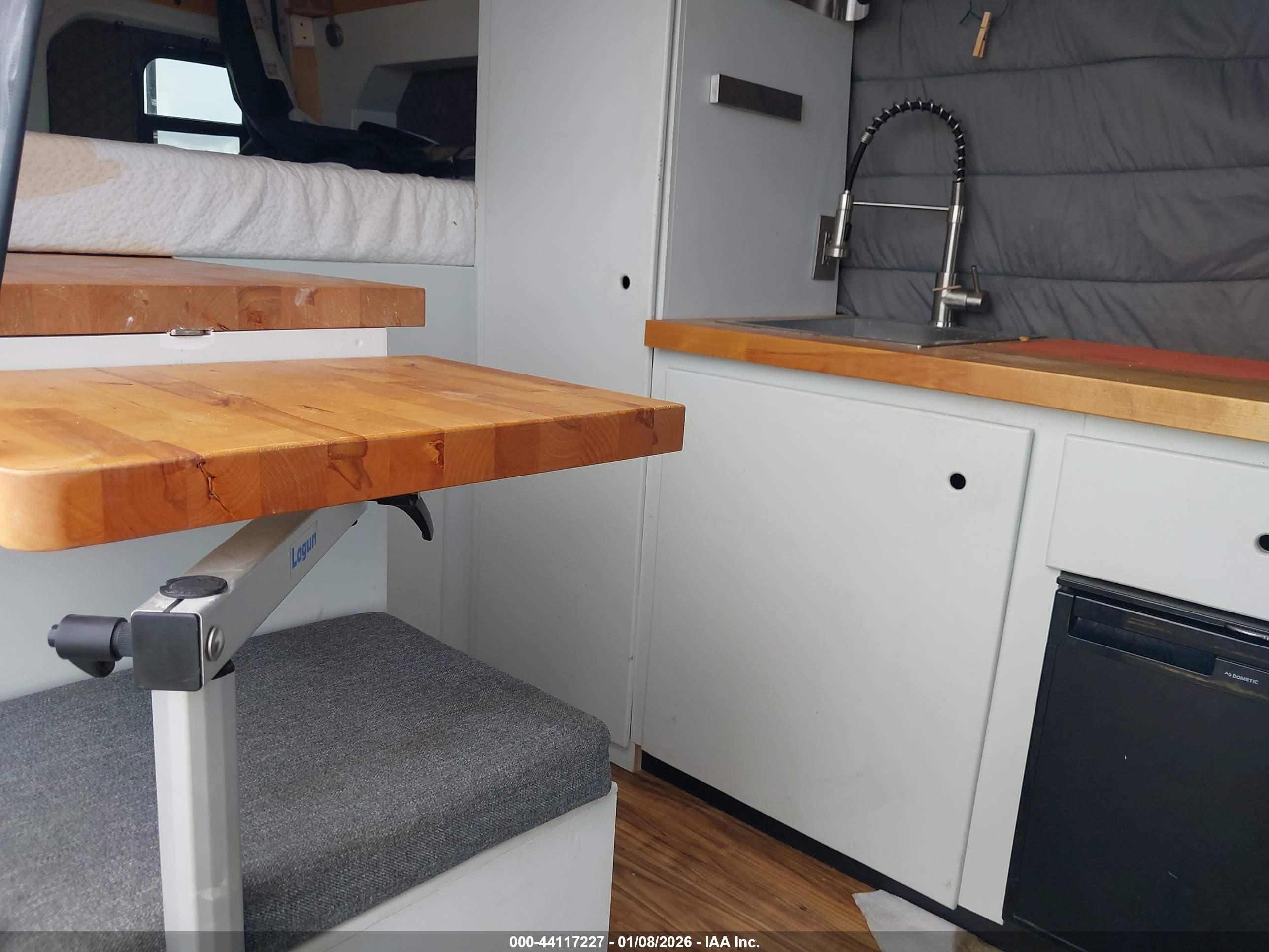 MERCEDES-BENZ SPRINTER image 8